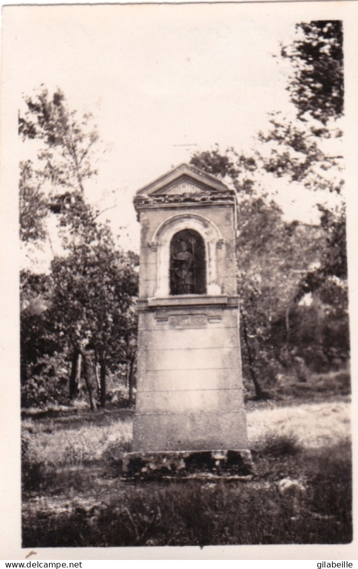 Photo Originale - Religion -  Oratoire - Petite Chapelle  - Commune De ORGON - Saint Lazare - Bouches Du Rhone - Rare - Places