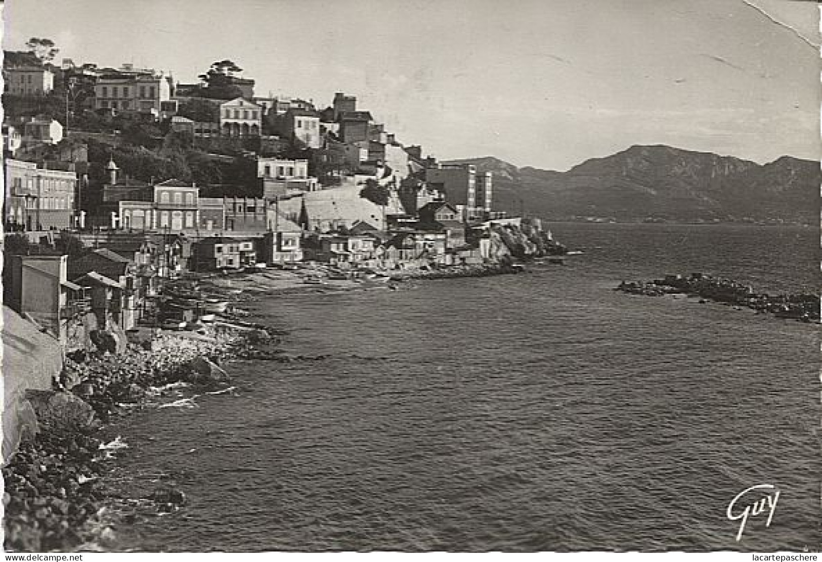 X113896 BOUCHES DU RHONE MARSEILLE LA CORNICHE - Endoume, Roucas, Corniche, Spiaggia