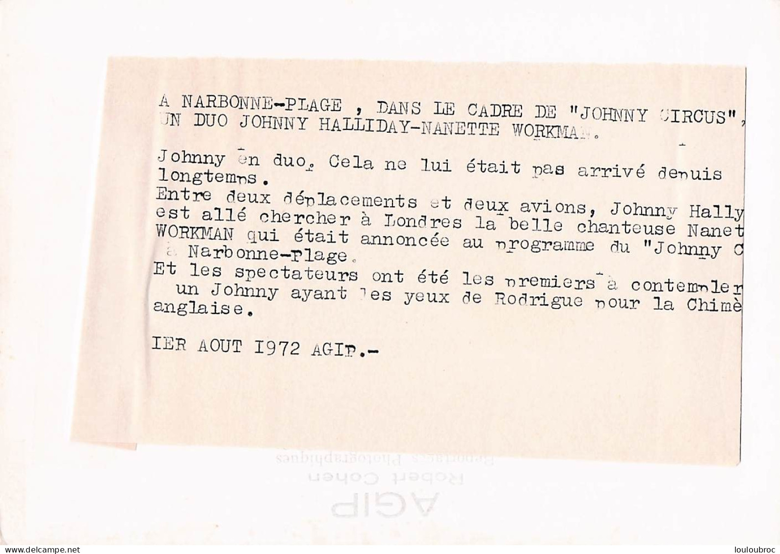 JOHNNY HALLYDAY 1972 NARBONNE PLAGE DUO AVEC NANETTE WORKMAN  PHOTO DE PRESSE ORIGINALE 18X12CM - Célébrités
