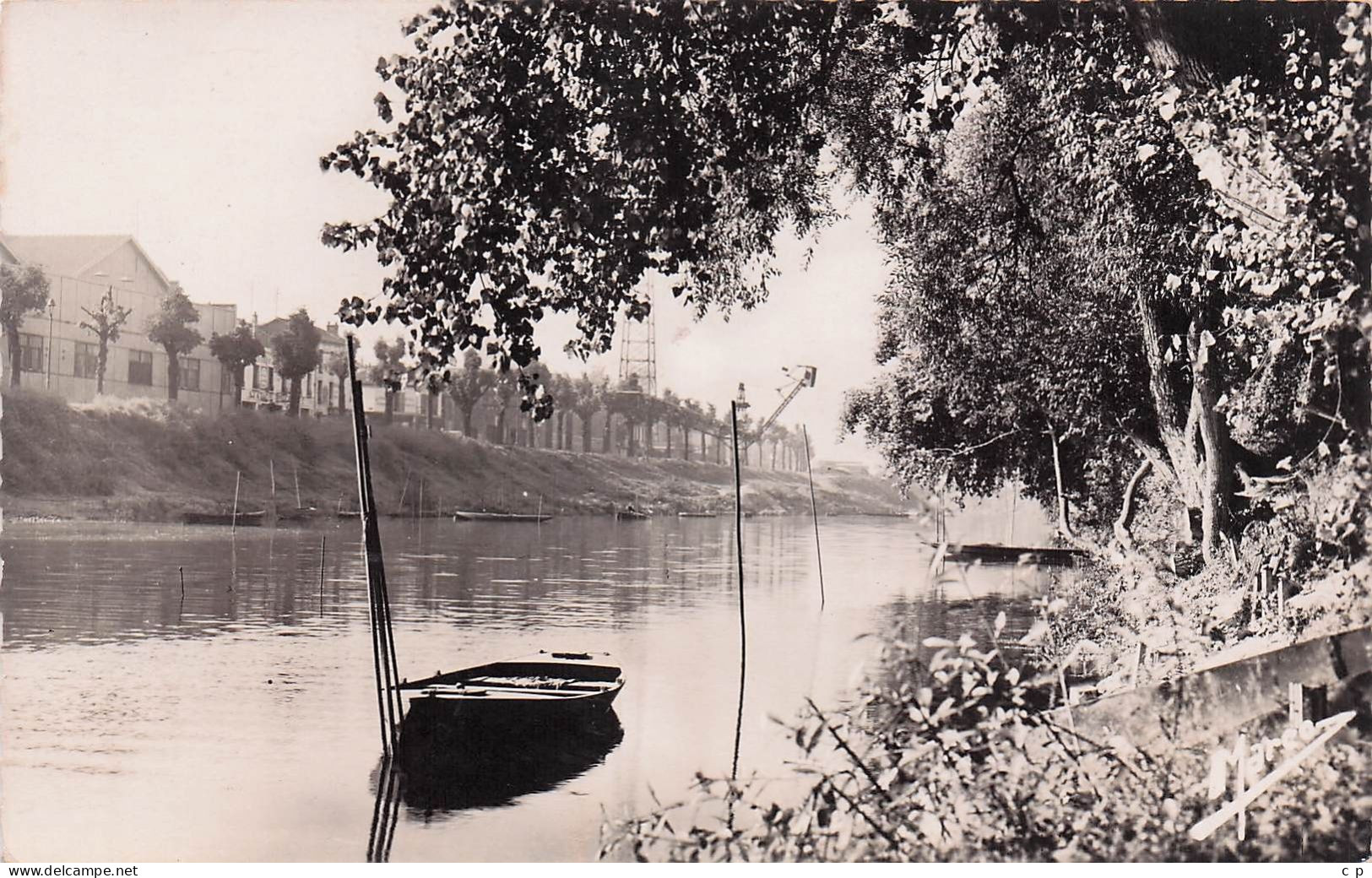 Levallois Perret  -  Courbevoie  - Quai Michelet -  Ile De La Grande Jatte - CPSM °J - Levallois Perret