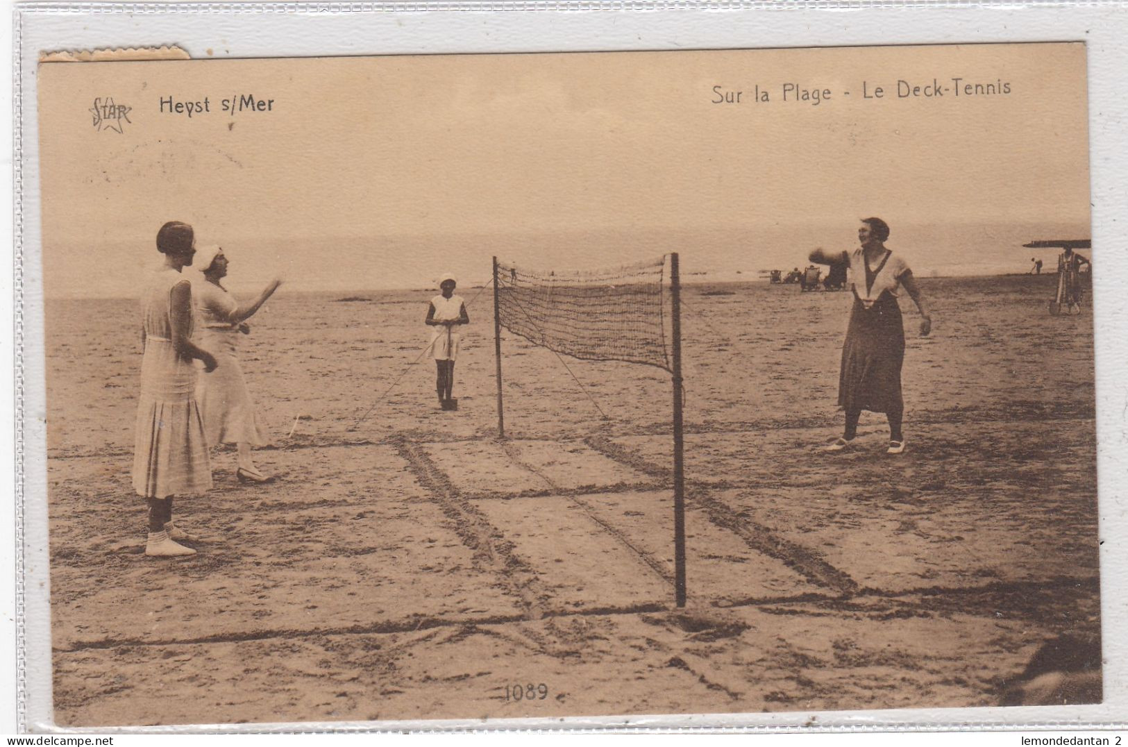 Heyst. Sur La Plage - Le Deck-Tennis. * - Heist