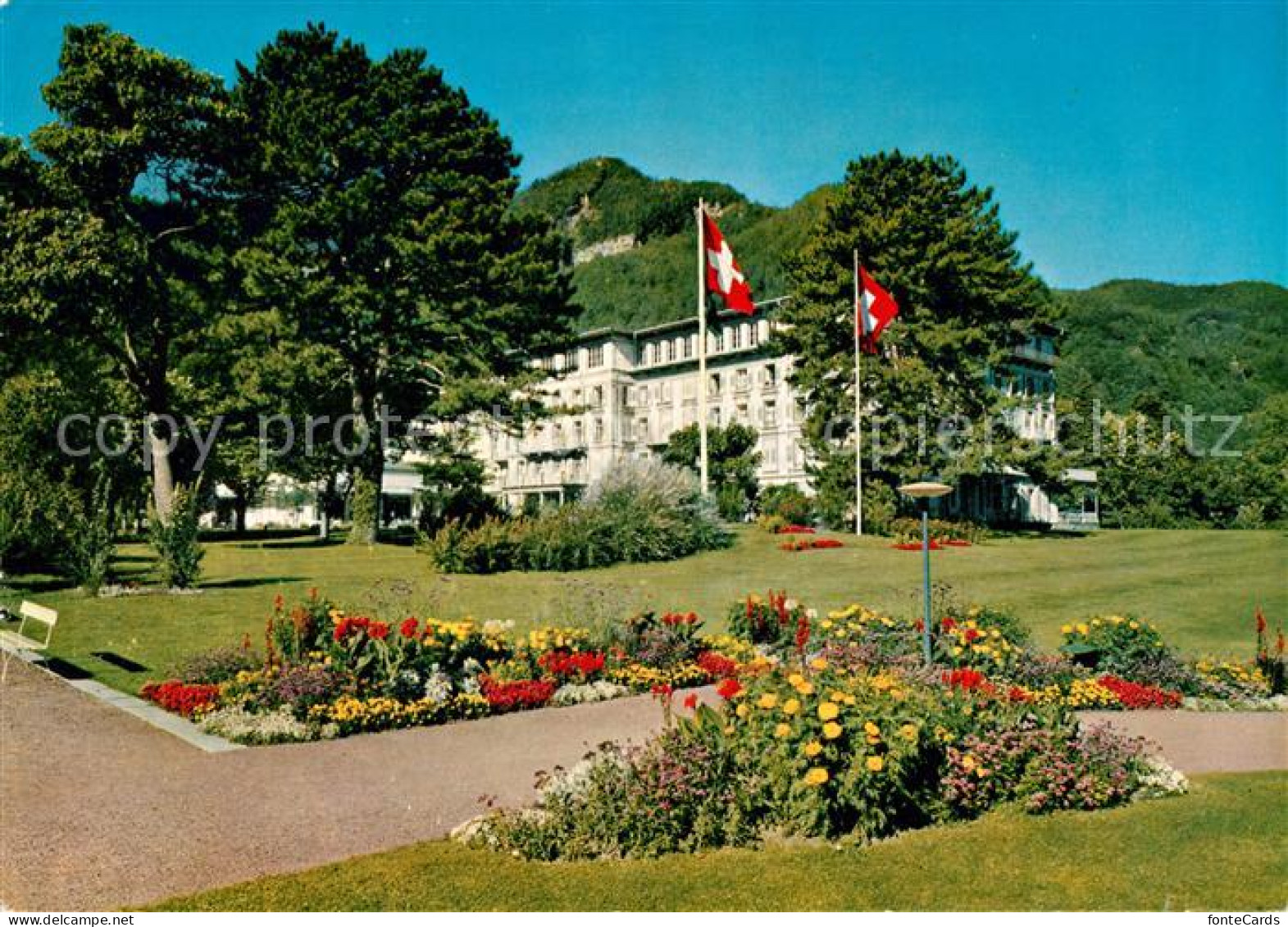 13150941 Bad Ragaz Grandhotel Quellenhof Mit Kurpark Fahnen Bad Ragaz - Sonstige & Ohne Zuordnung