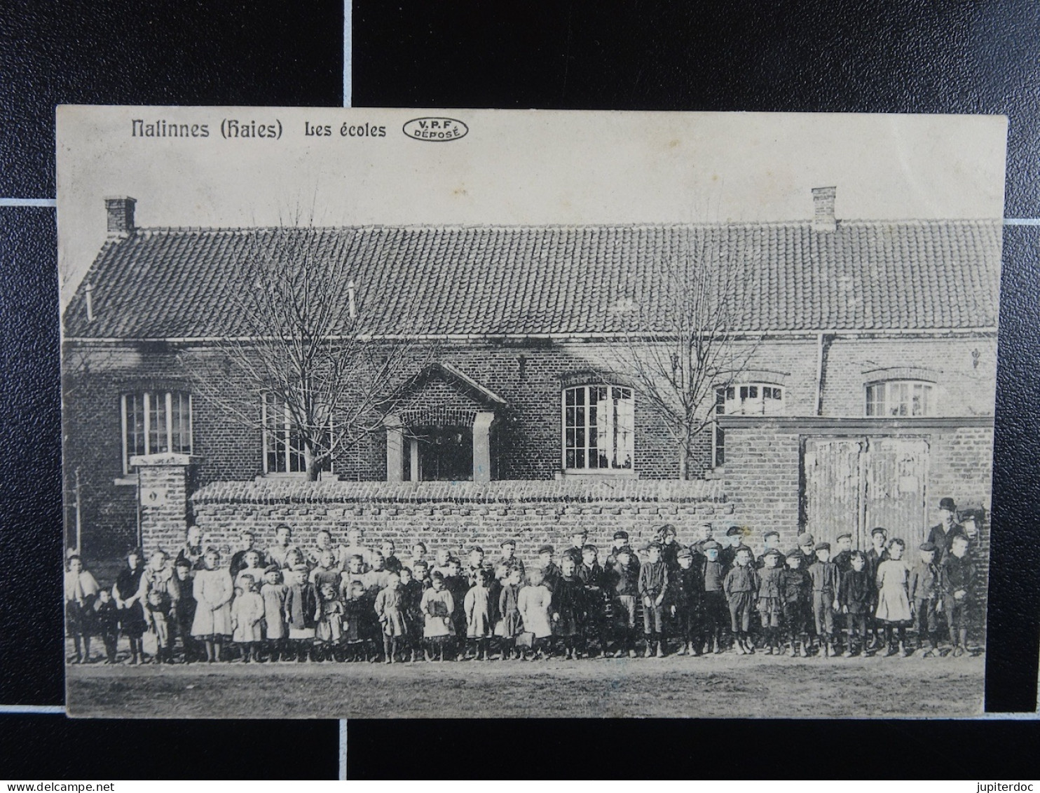 Nalinnes (Haies) Les écoles - Ham-sur-Heure-Nalinnes