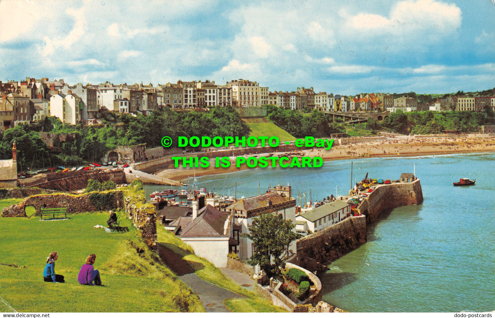 R526243 Tenby From Castle Hill. 1569. Natural Colour Series. The Photographic Gr - World