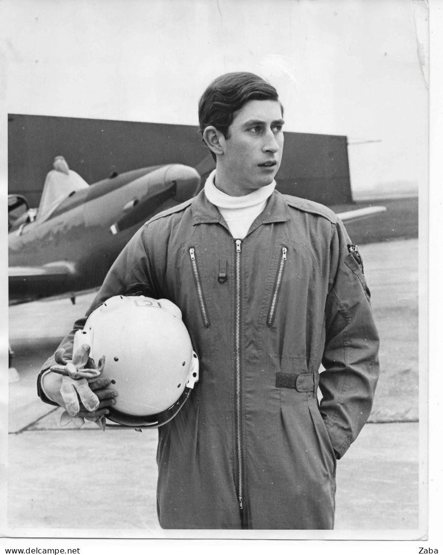 1975 Prince CHARLES Military Aviation Photograph - Aviación