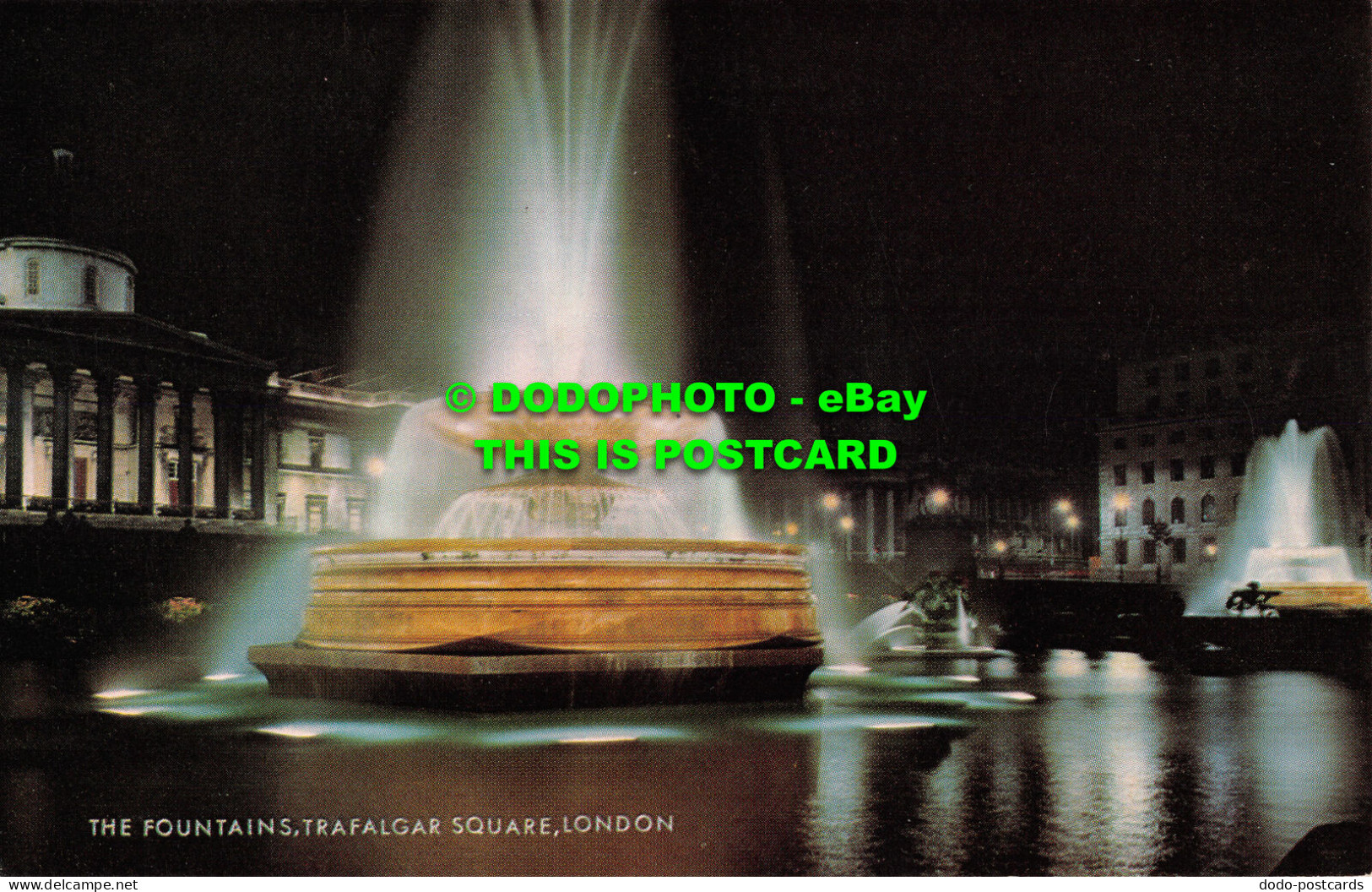 R526476 The Fountains. Trafalgar Square. London. Salmon - Altri & Non Classificati