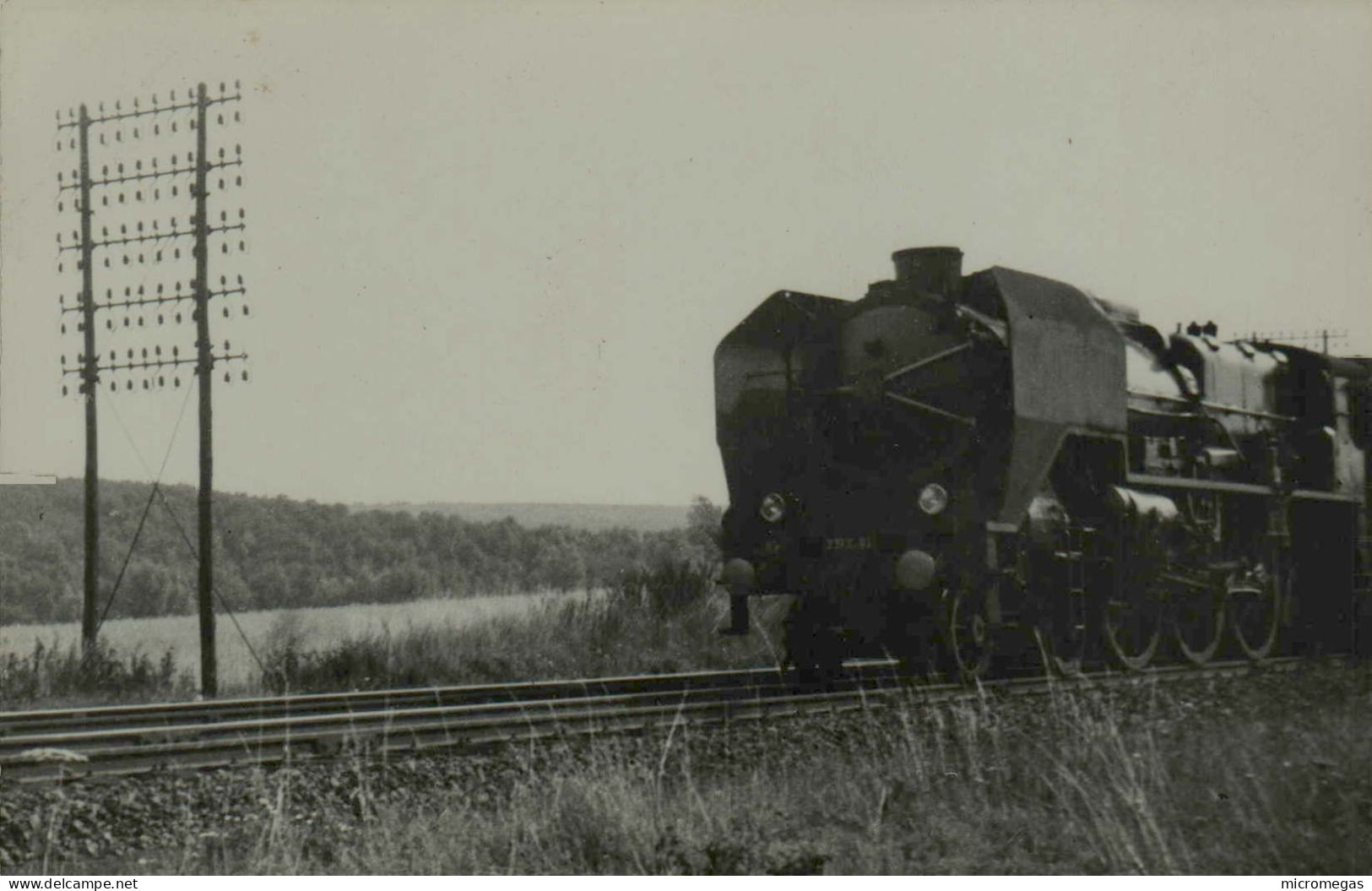 Reproduction - 231-C-81 (Amiens) R.A. - 16h.20, 26 Juillet 1952 - Trains