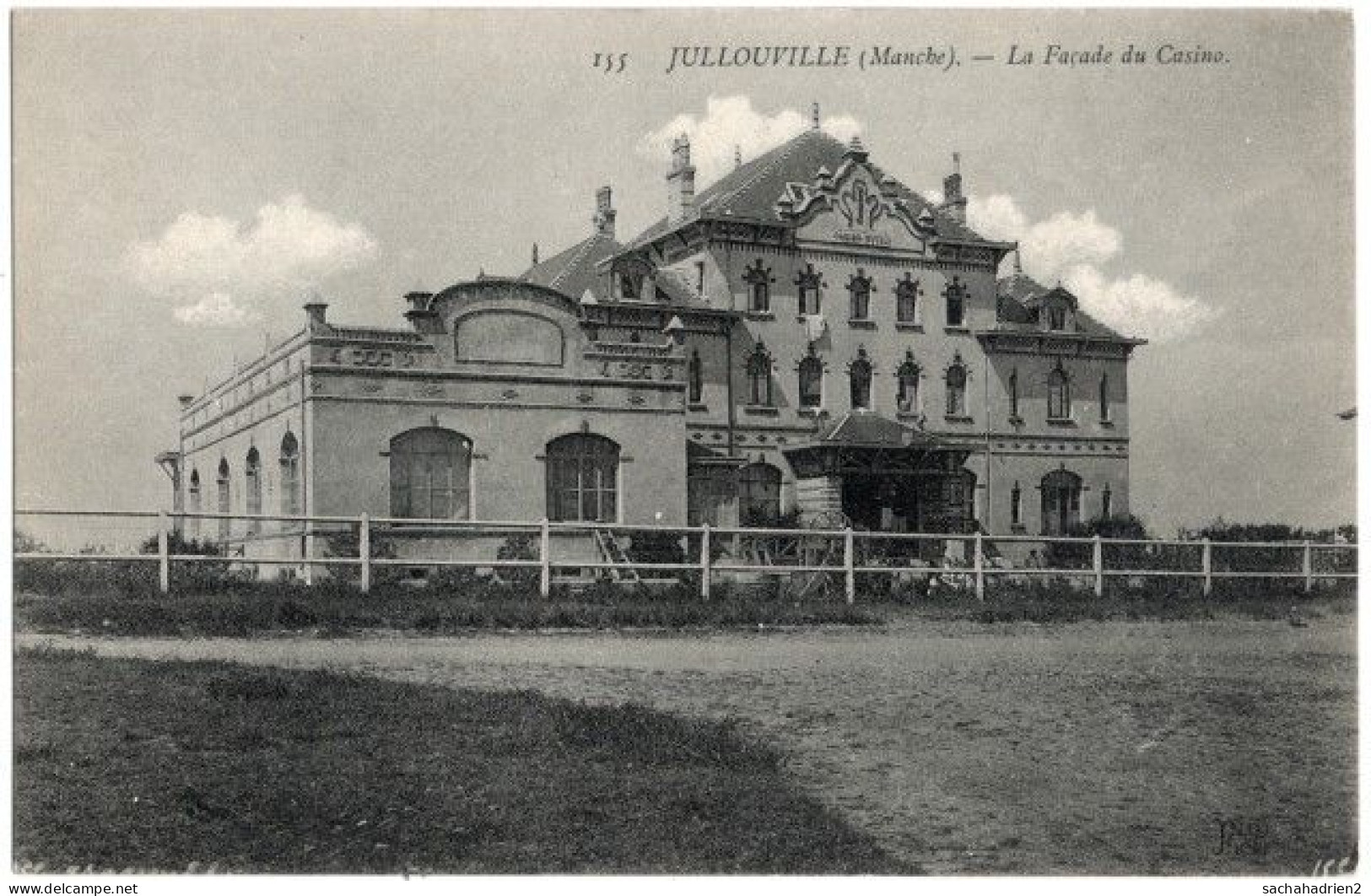 50. JULLOUVILLE. La Façade Du Casino. 155 - Autres & Non Classés