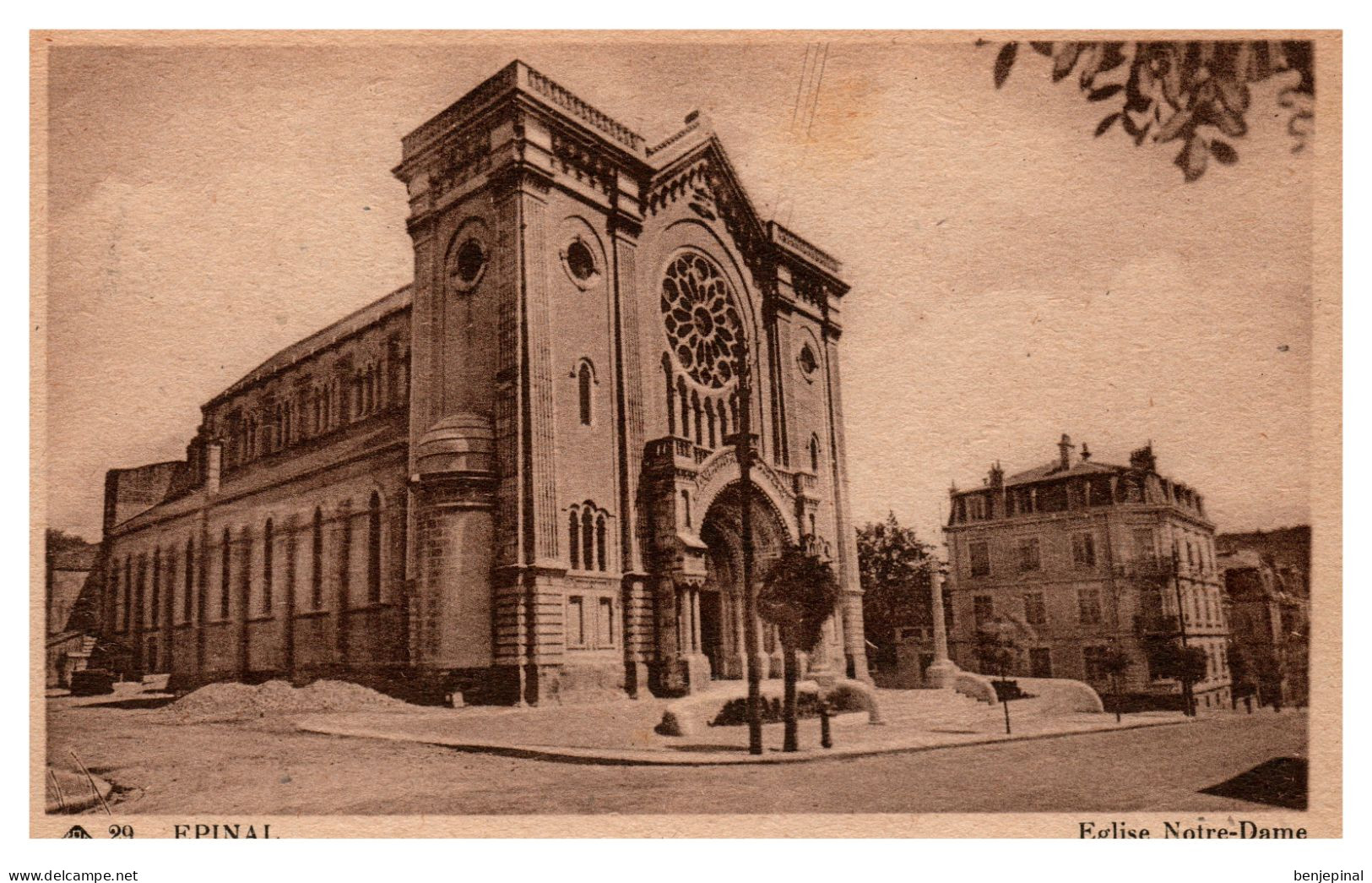 Epinal - Eglise Notre-Dame (vue 1) - Epinal