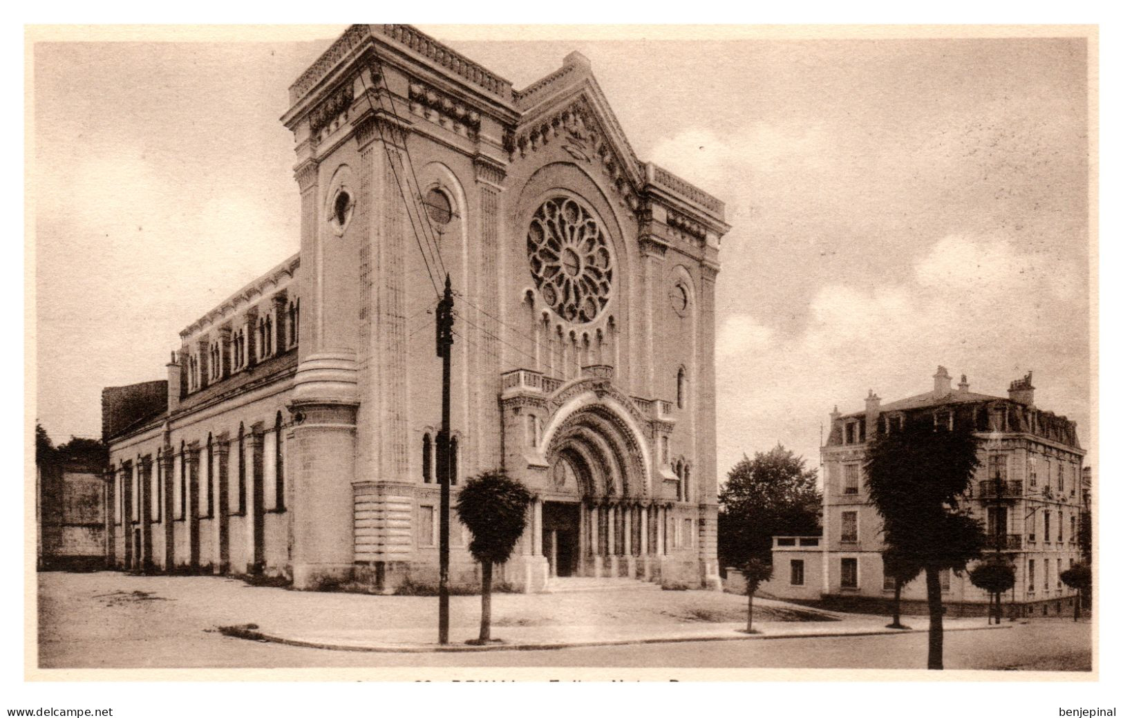 Epinal - Eglise Notre-Dame (vue 2) - Epinal