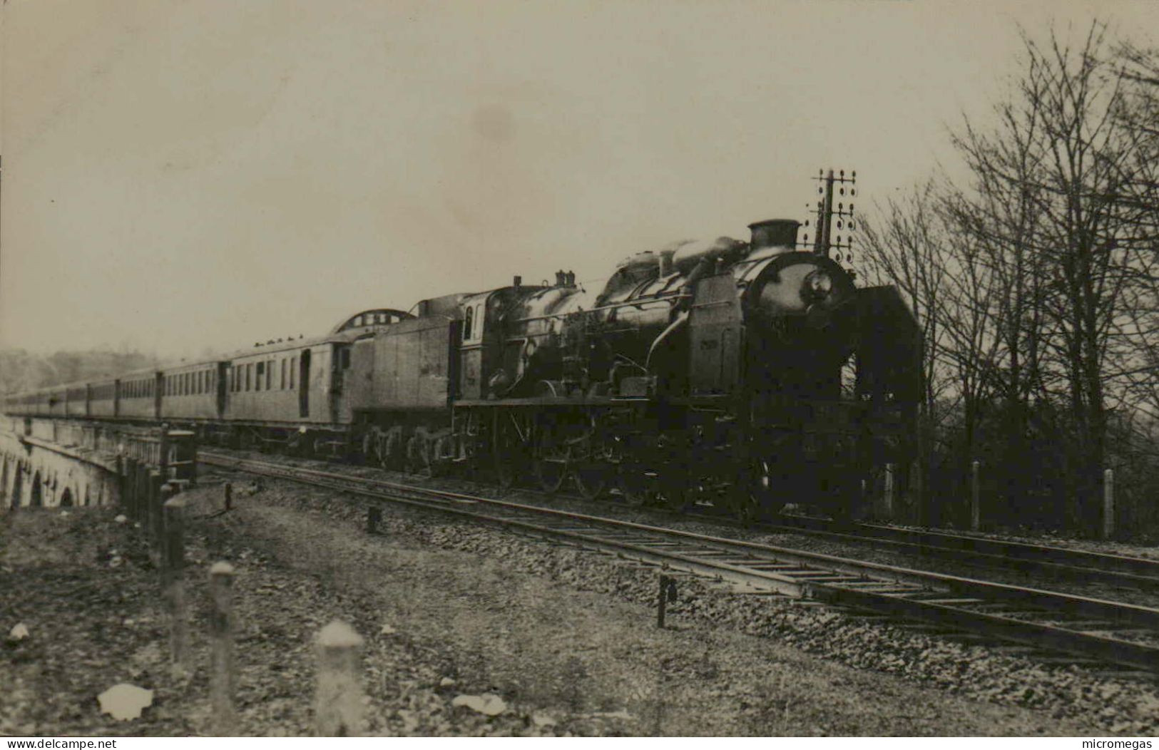 CHANTILLY - 3-1191 - Photo L. Hermann - Treni