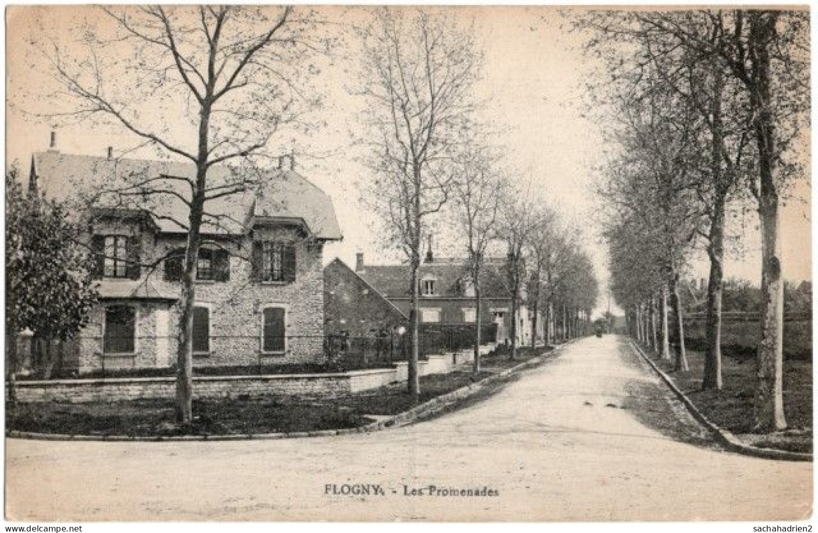 89. FLOGNY. Les Promenades - Flogny La Chapelle