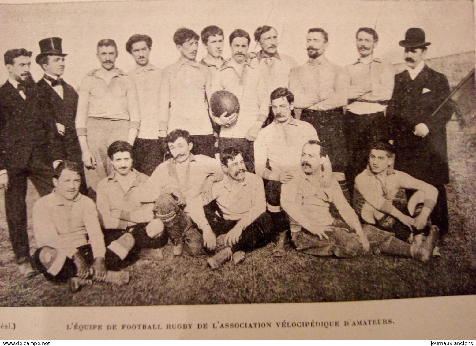 1899 RUGBY - DEUX CHAMPIONS DE RUGBY - ASSOCIATION VELOCIPÉDIQUE D'AMATEURS - ASSOCIATION ATHLÉTIQUE D'ALBERT LE GRAND - Magazines - Before 1900