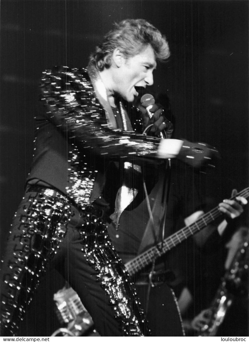 JOHNNY HALLYDAY 1984 ZENITH GENERALE DU SPECTACLE PHOTO DE PRESSE ORIGINALE 24X18CM - Famous People