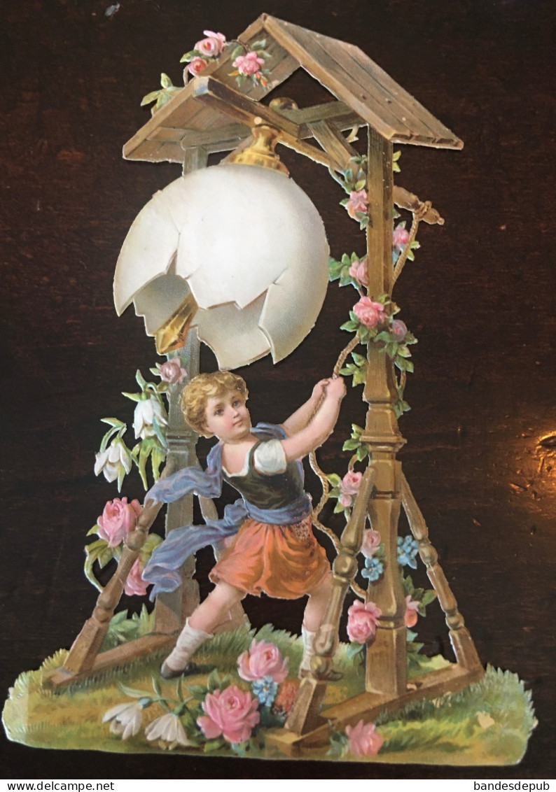 Chromo Decoupis PAQUES Enfant Coquille œuf Cloche Roses 15 Cm En Bon état - Easter