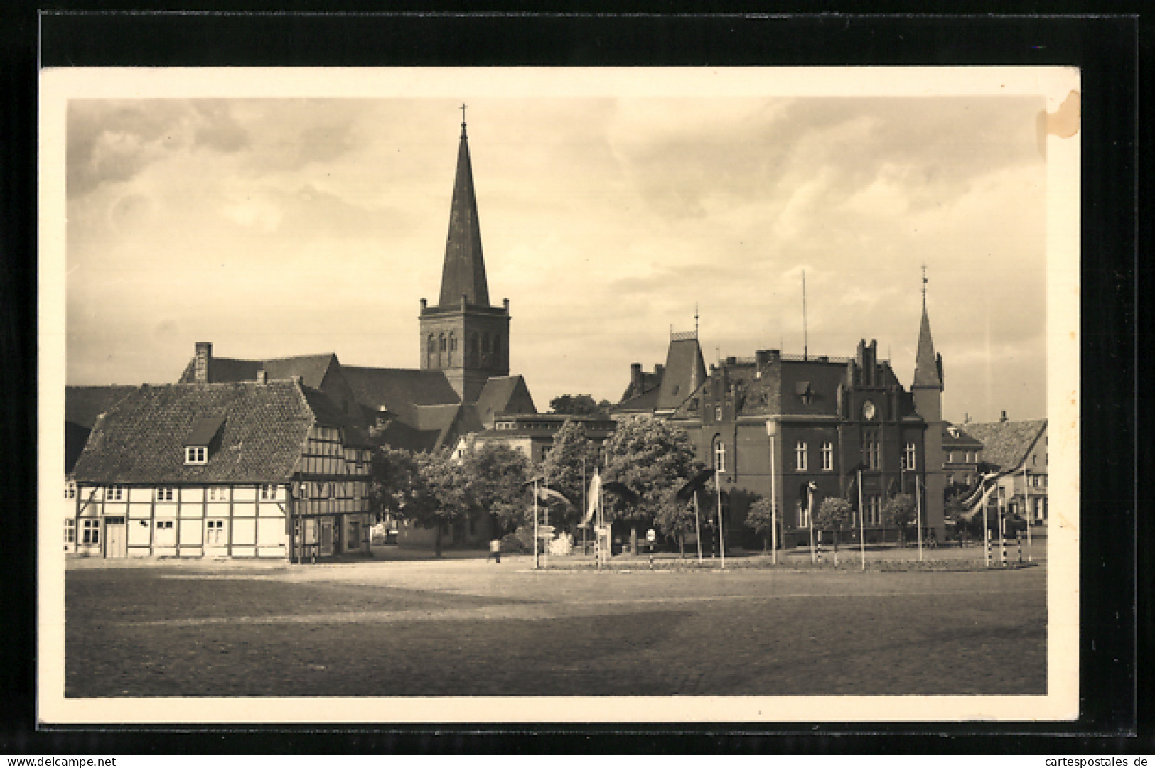 AK Bergen Auf Rügen, Karl-Marx-Platz, Kirchturm  - Ruegen