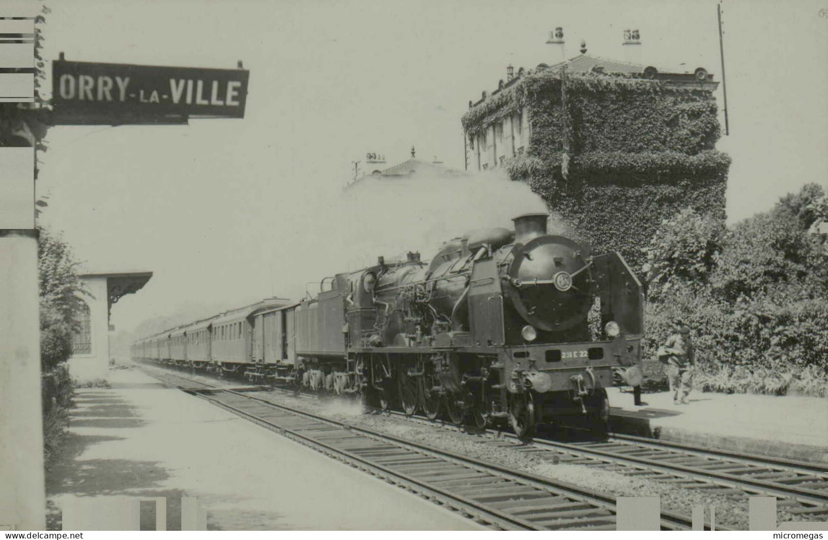 Orry-la-Ville - Train 118 - Cliché J. Renaud, été 1952 - Treinen