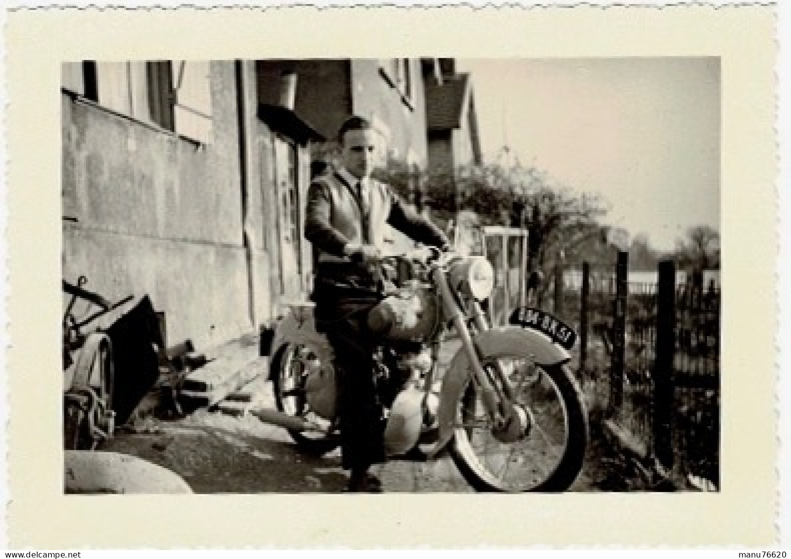 Ref 1 - Photo + Négatif : Homme à Moto , Environs De Reims - France  . - Europa