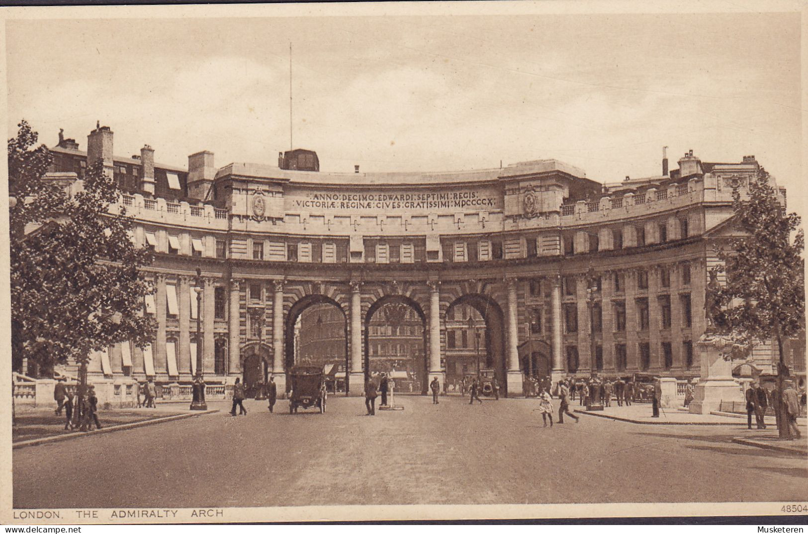 United Kingdom PPC London, The Admiralty Arch. Photochrom Co. (2 Scans) - Autres & Non Classés