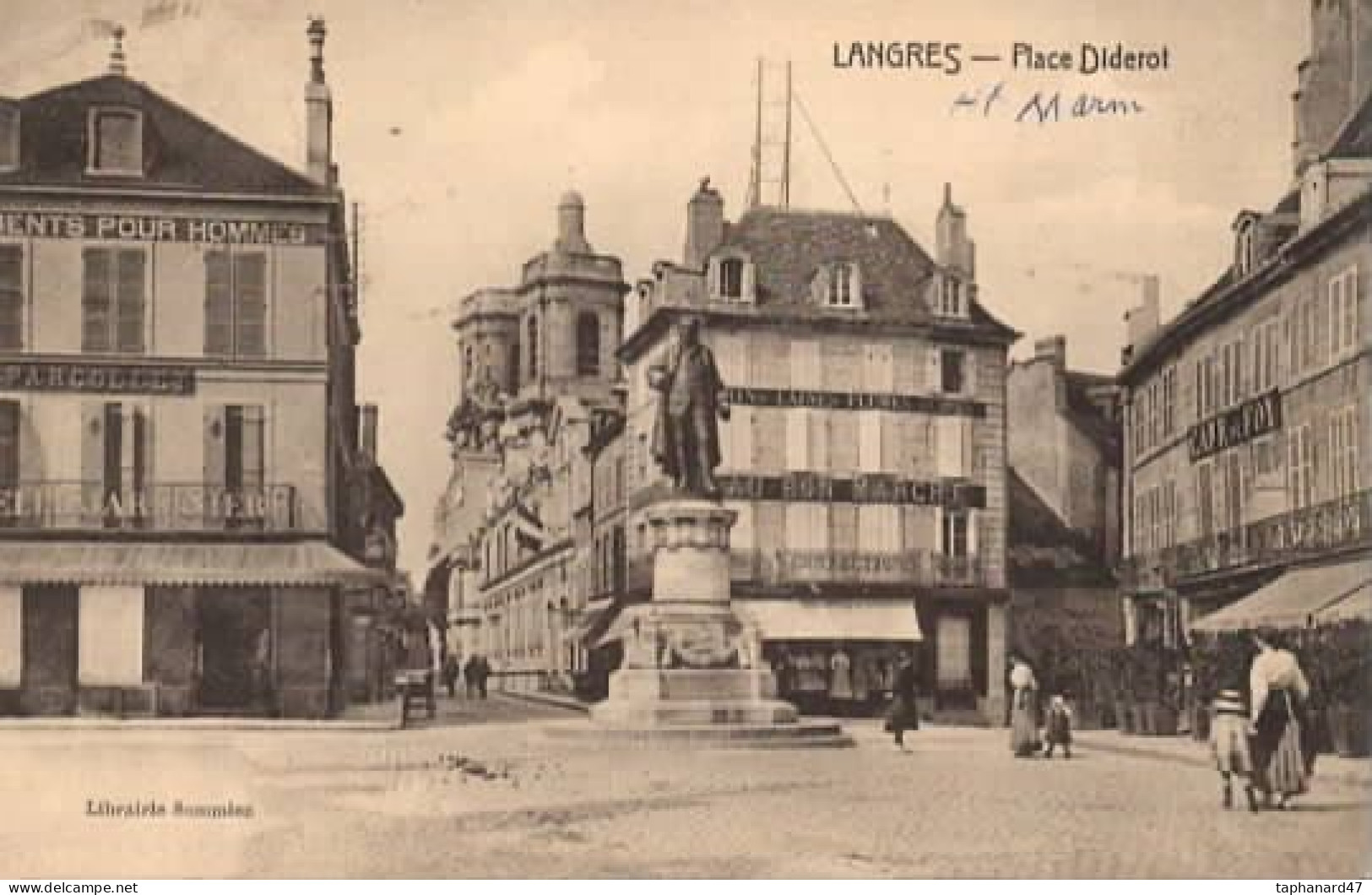 . 52 . LANGRES . Place Diderot . Petite Animation . - Langres