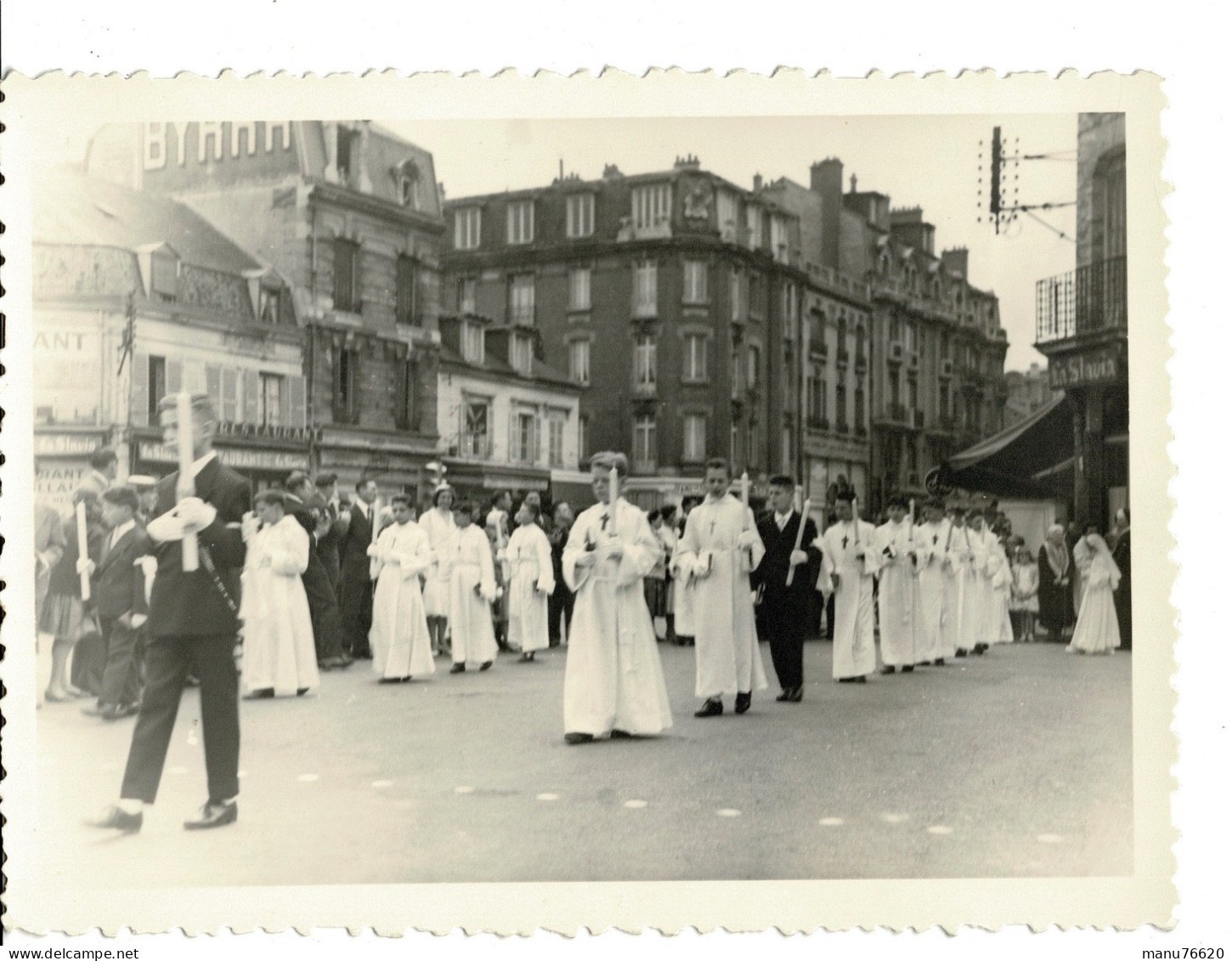 Ref 1 - Photo : Procession De Communion A Reims ( à Vérifier ) - France  . - Europa