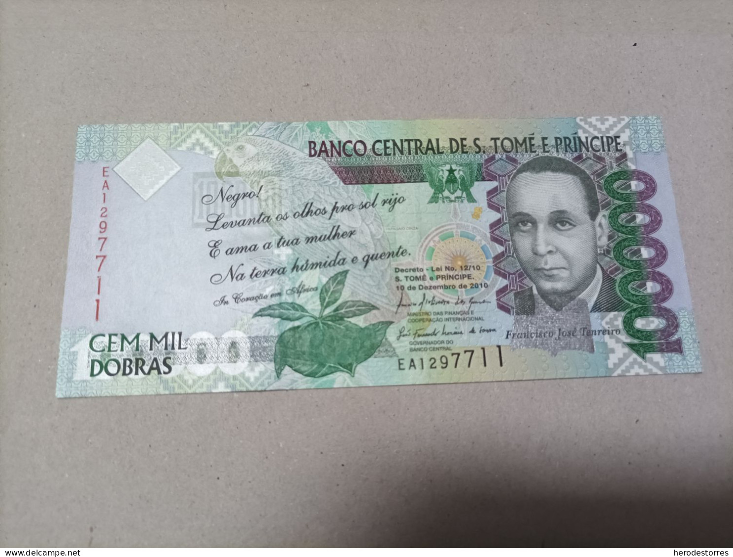 Billete Santo Tome Y Príncipe, 100000 Dobras, Año 2010, UNC - Sao Tomé Et Principe