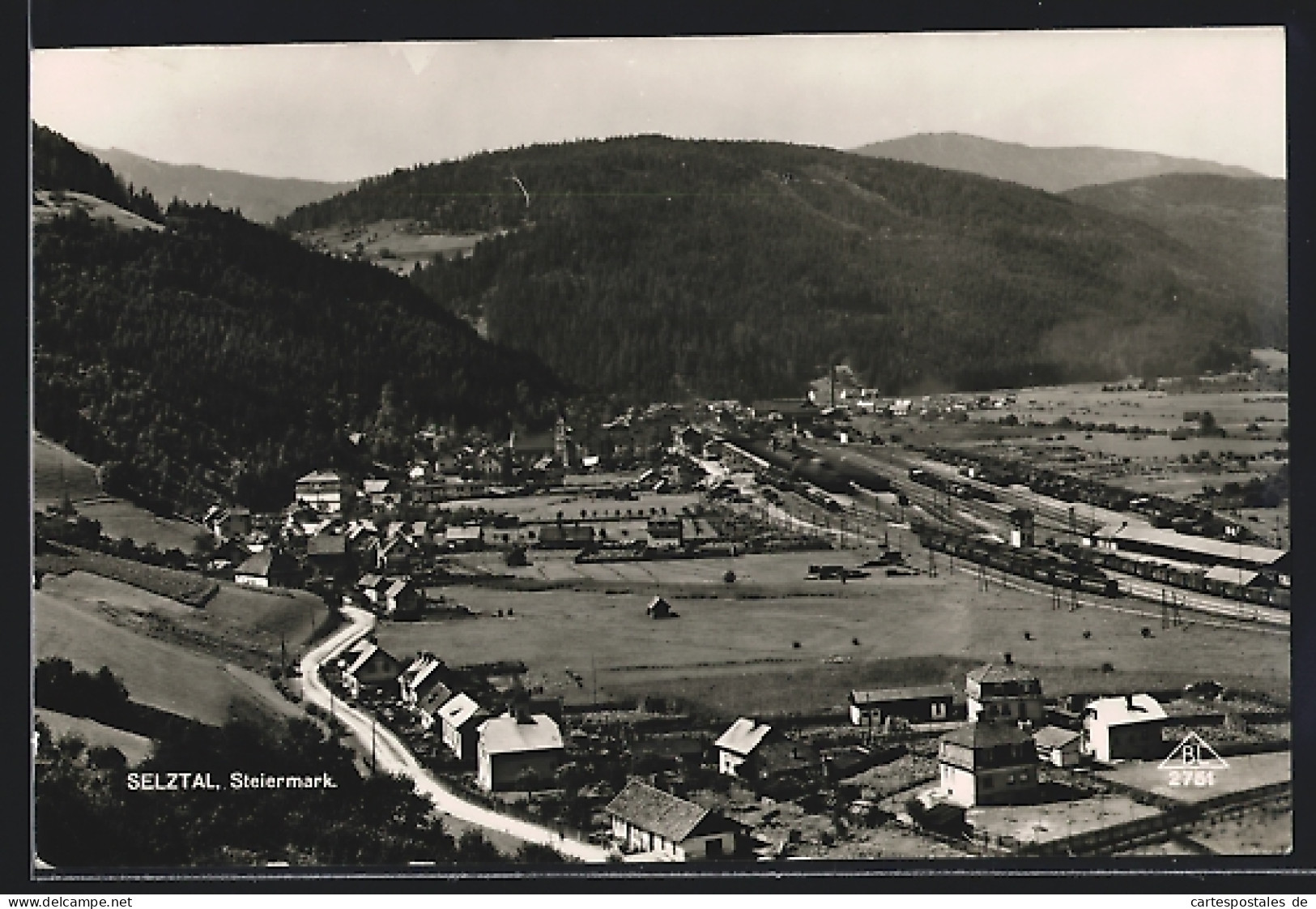 AK Selztal /Stmk., Ortsansicht Mit Bewaldeten Bergen  - Other & Unclassified