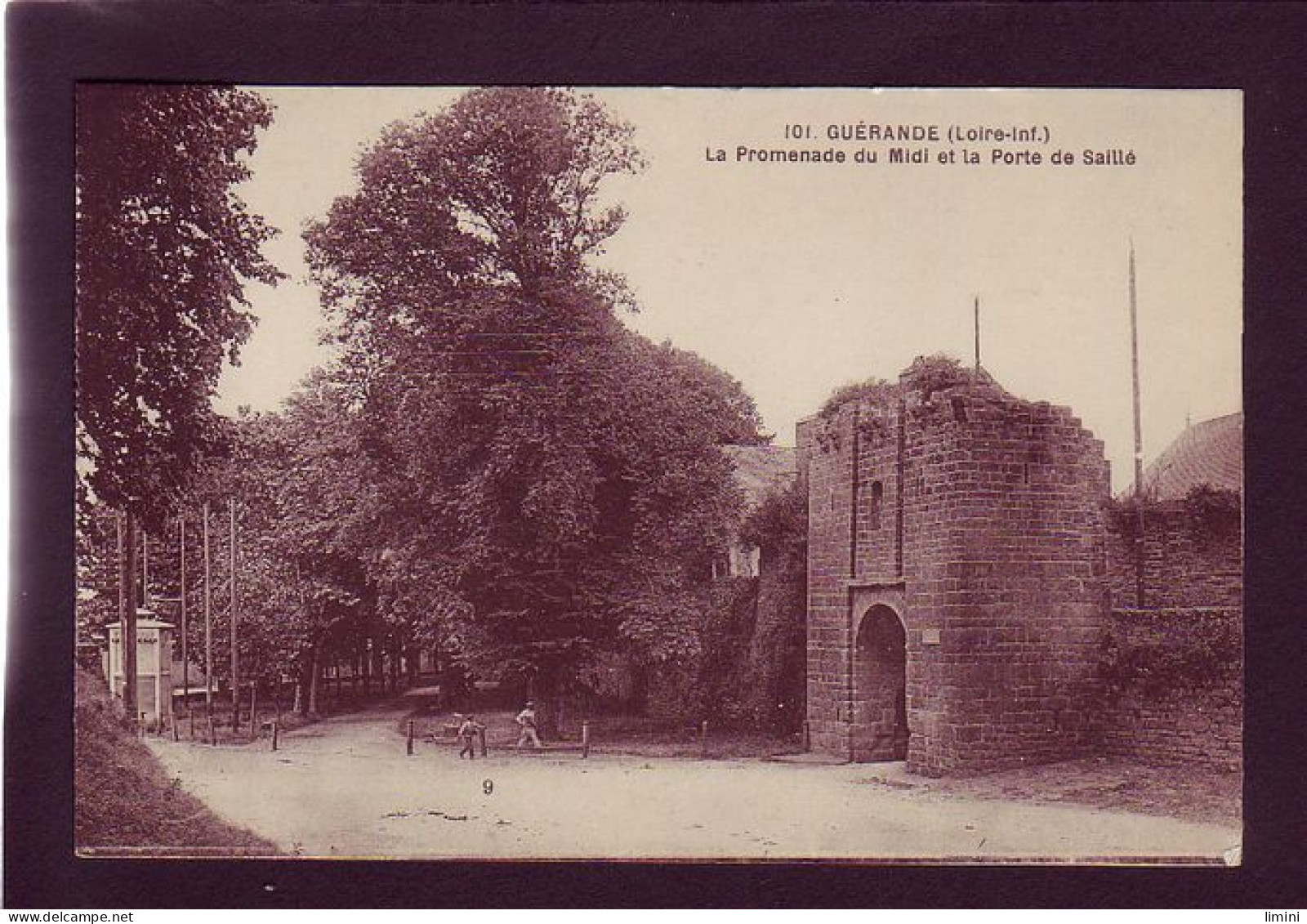 44 - GUERANDE - LA PROMENADE DU MIDI ET LA PORTE DE SAILLE - ANIMÉE  - Haute-Goulaine