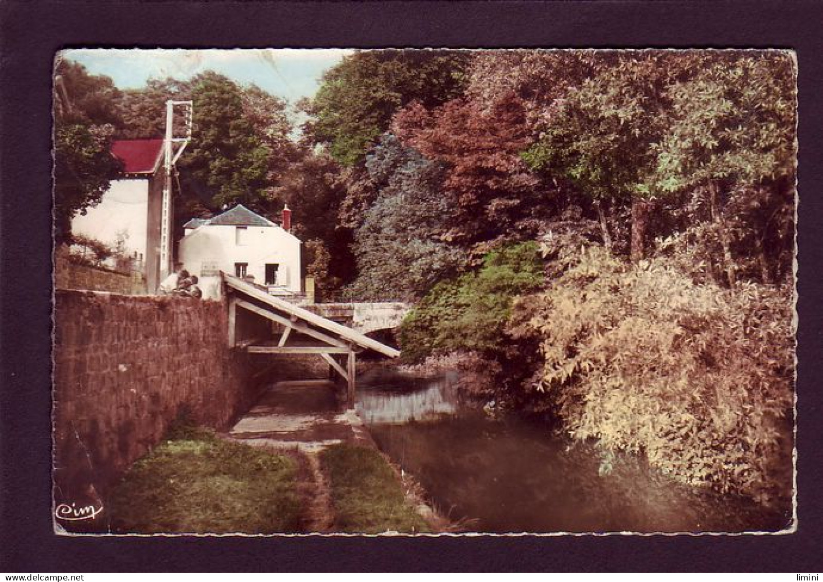 77 - FONTAINE-le-PORT - LE LAVOIR - ANIMÉE -   - - Sonstige & Ohne Zuordnung