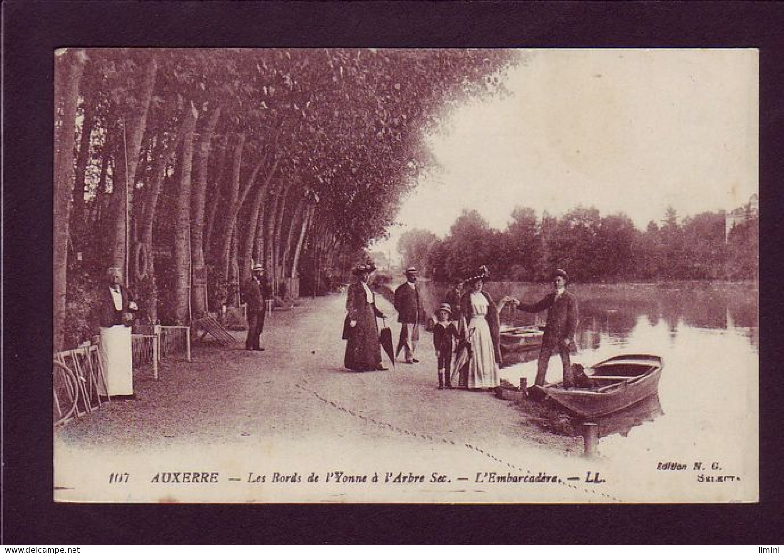 89 - AUXERRE - LES BORDS DE L'YONNE A L'ARBRE SEC - L'EMBARCADERE - ANIMÉE  - Auxerre