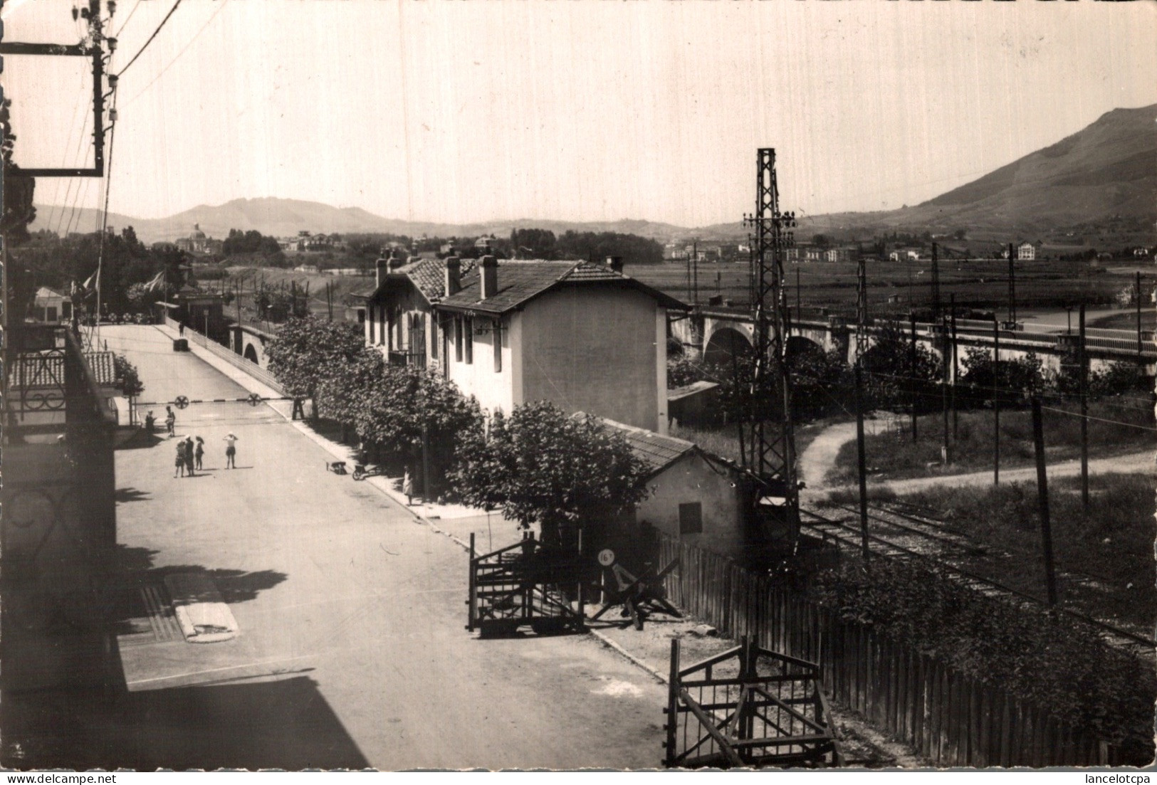 64 - HENDAYE / POSTE FRONTIERE FRANCO ESPAGNOLE - Hendaye