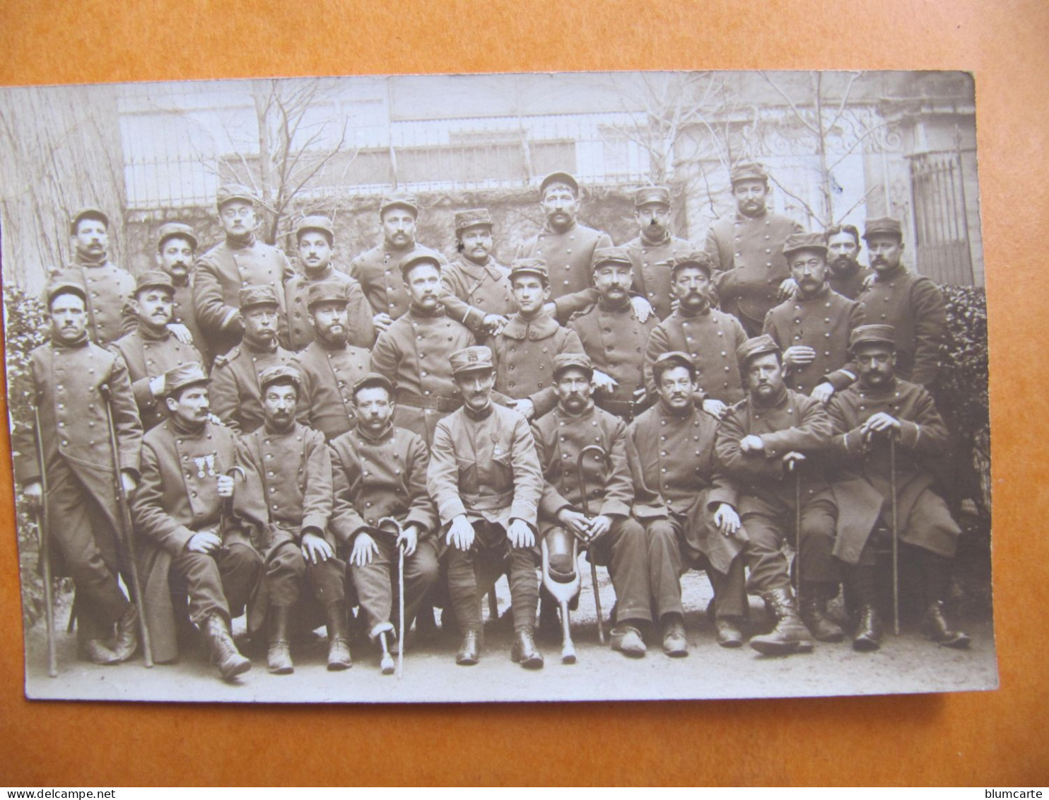 4 Cartes Photo - NEVERS - GROUPES DE SOLDATS - 1914 Et 1915 - Personnages