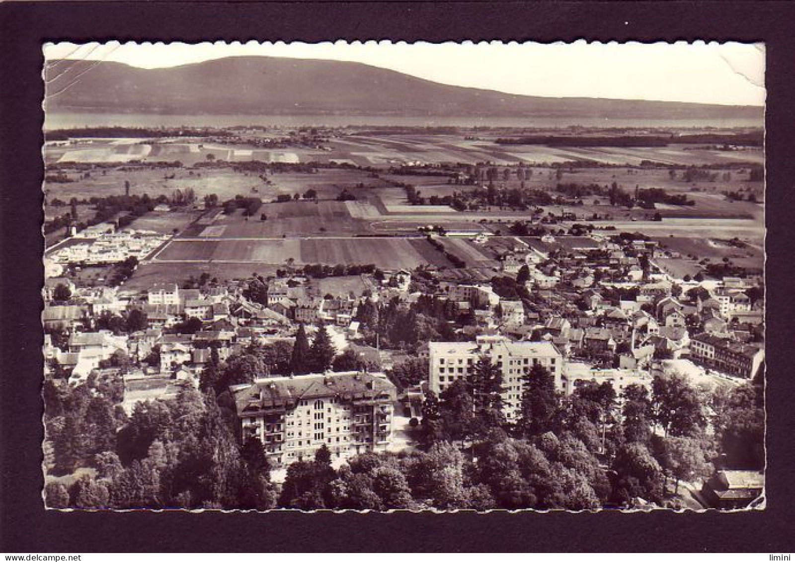 01 - DIVONNE-les-BAINS - LES GRANDS HOTELS ET LE LAC LEMAN -  - Divonne Les Bains