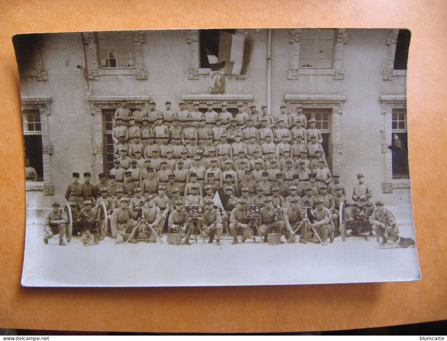 3 Cartes Photo - VERDUN - 150 R.I. -  GROUPES DE SOLDATS - Barracks