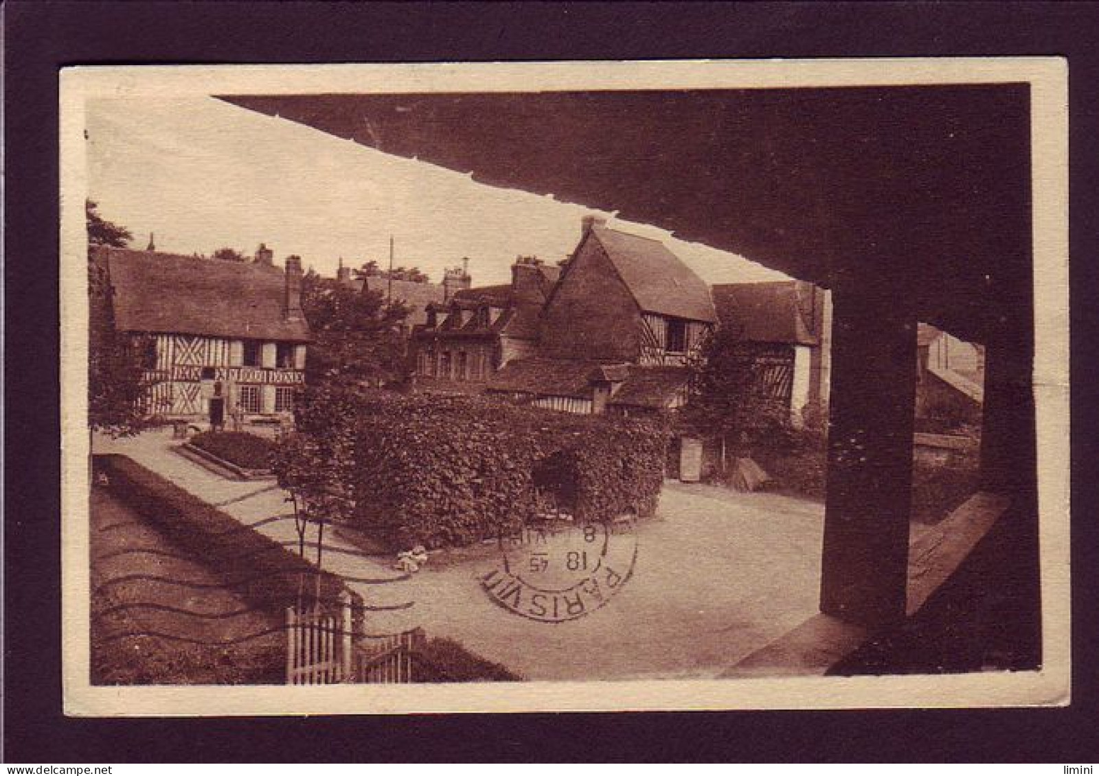 27 - PONT-AUDEMER - AUBERGE DU VIEUX PUITS - VUE DE LA COUR -  - Pont Audemer