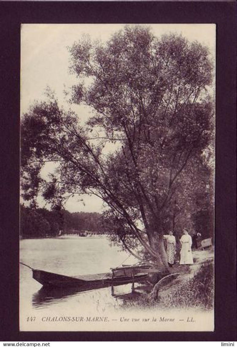 51 - CHALONS-sur-MARNE - UNE VUE SUR LA MARNE - ANIMÉE -  - Châlons-sur-Marne