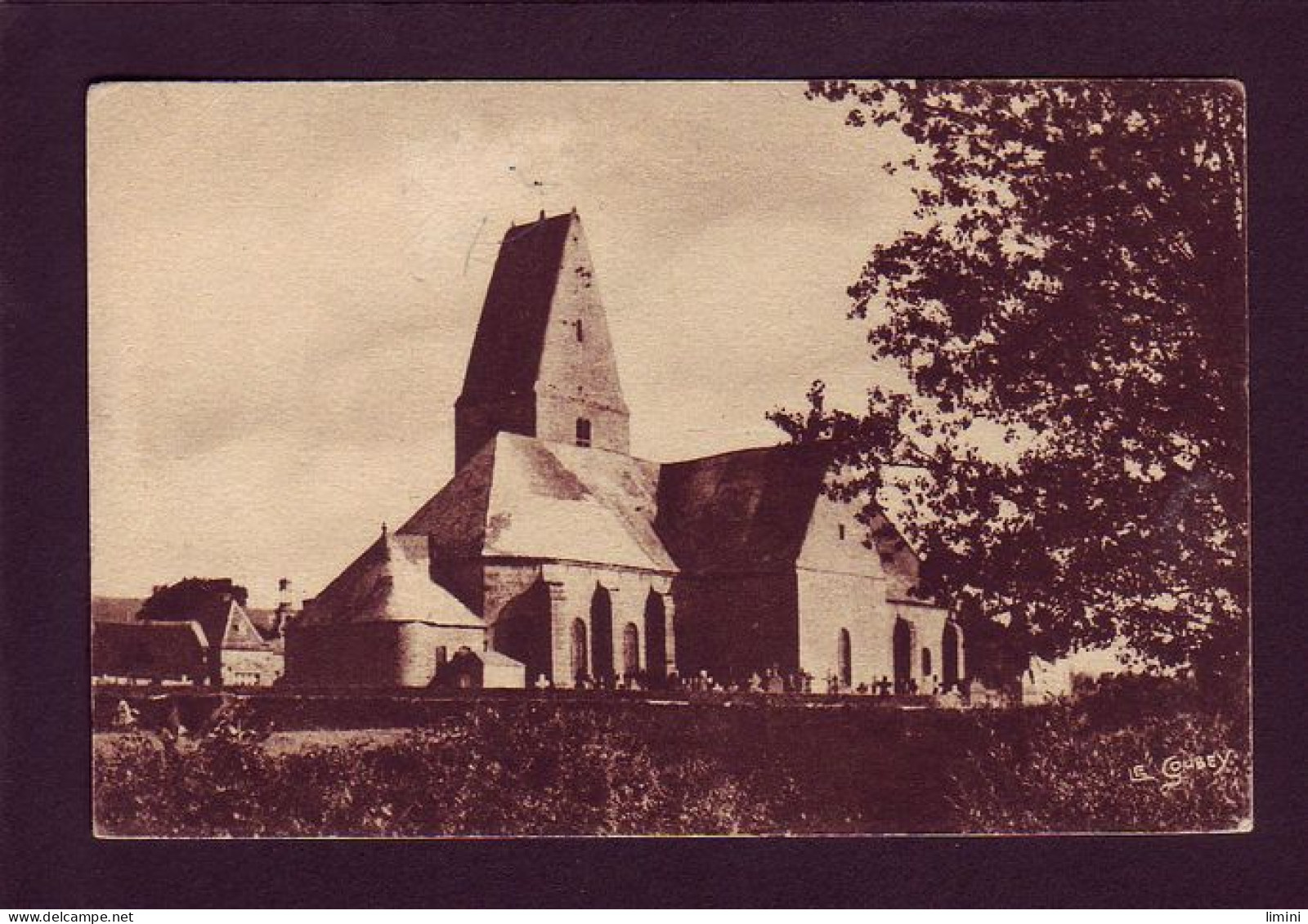 50 - MONTFARVILLE - L'ÉGLISE ET SON CLOCHER  -  - Otros & Sin Clasificación