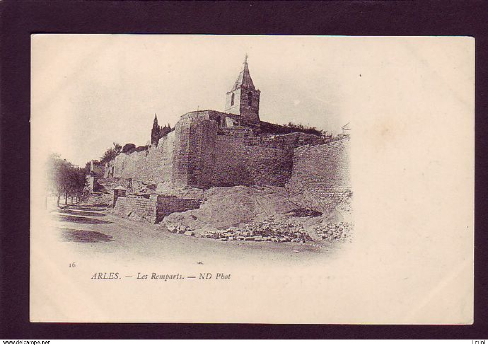 13 - ARLES - LES REMPARTS -  - Arles