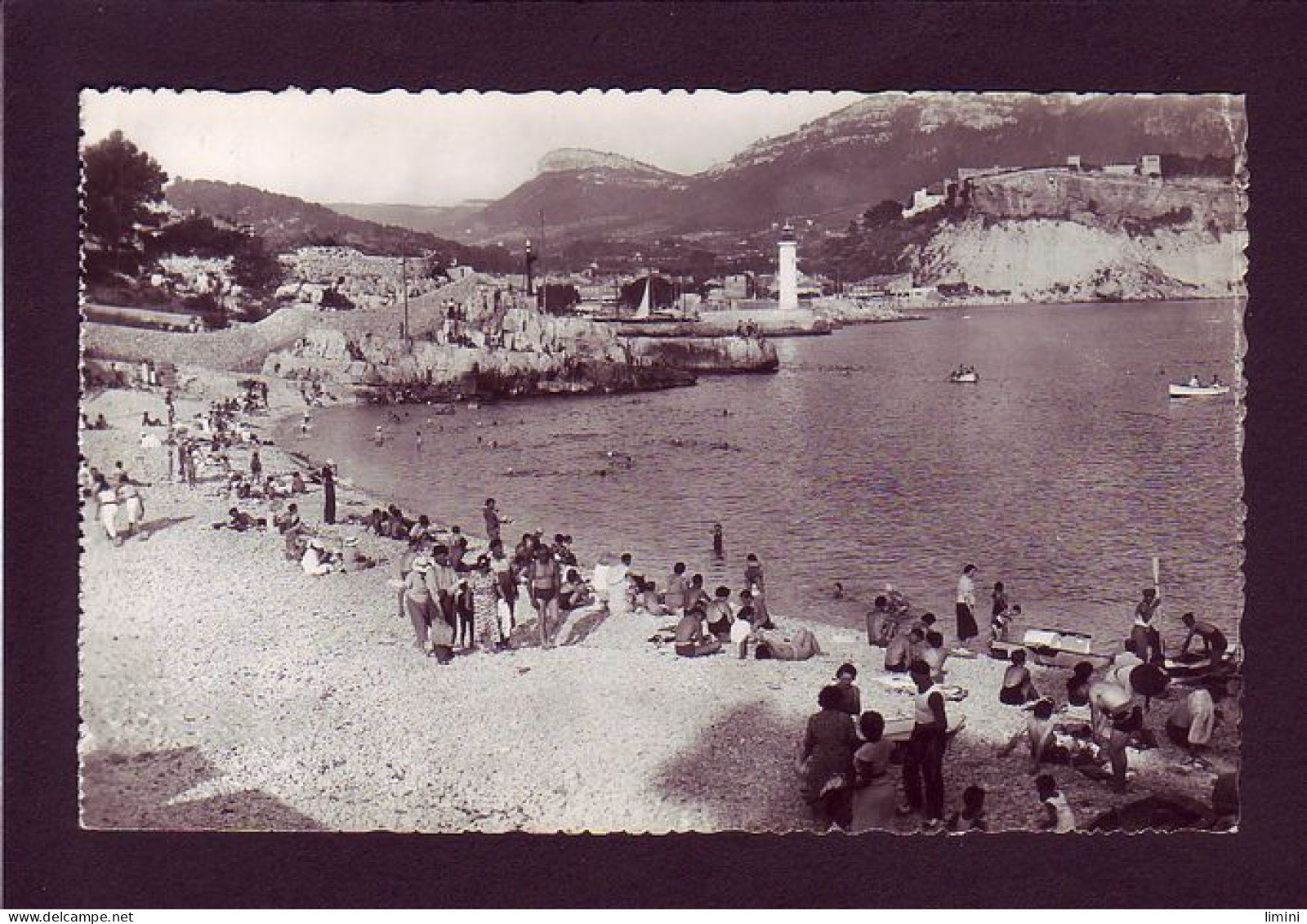 13 - CASSIS - LA PLAGE DU BESTOUAN - ANIMÉE -  - Cassis