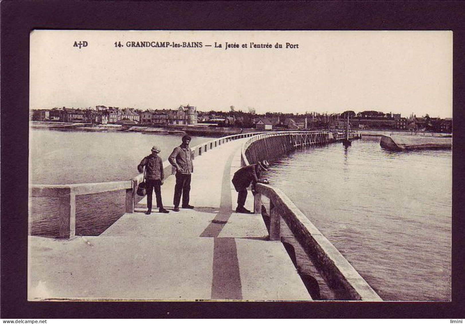 14 - GRANDCAMP-les-BAINS - LA JETÉE ET L'ENTRÉE DU PORT - ANIMÉE -  - Otros & Sin Clasificación