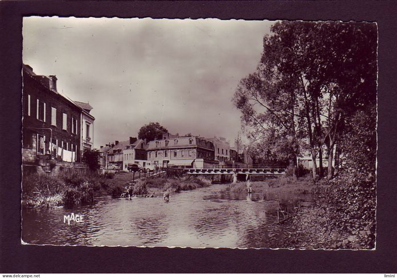 02 - HIRSON - LA RIVIERE DU GLAND - ANIMÉE -  - Hirson