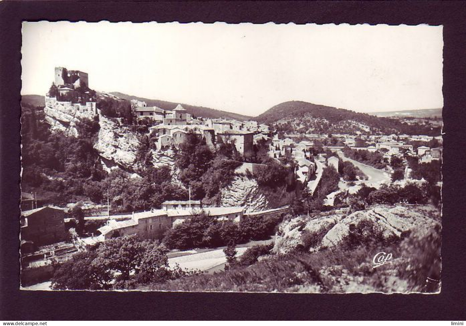 84 - VAISON-la-ROMAINE - LE CHATEAU DES COMTES DE TOULOUSE ET VUE D'ENSEMBLE -  - Vaison La Romaine