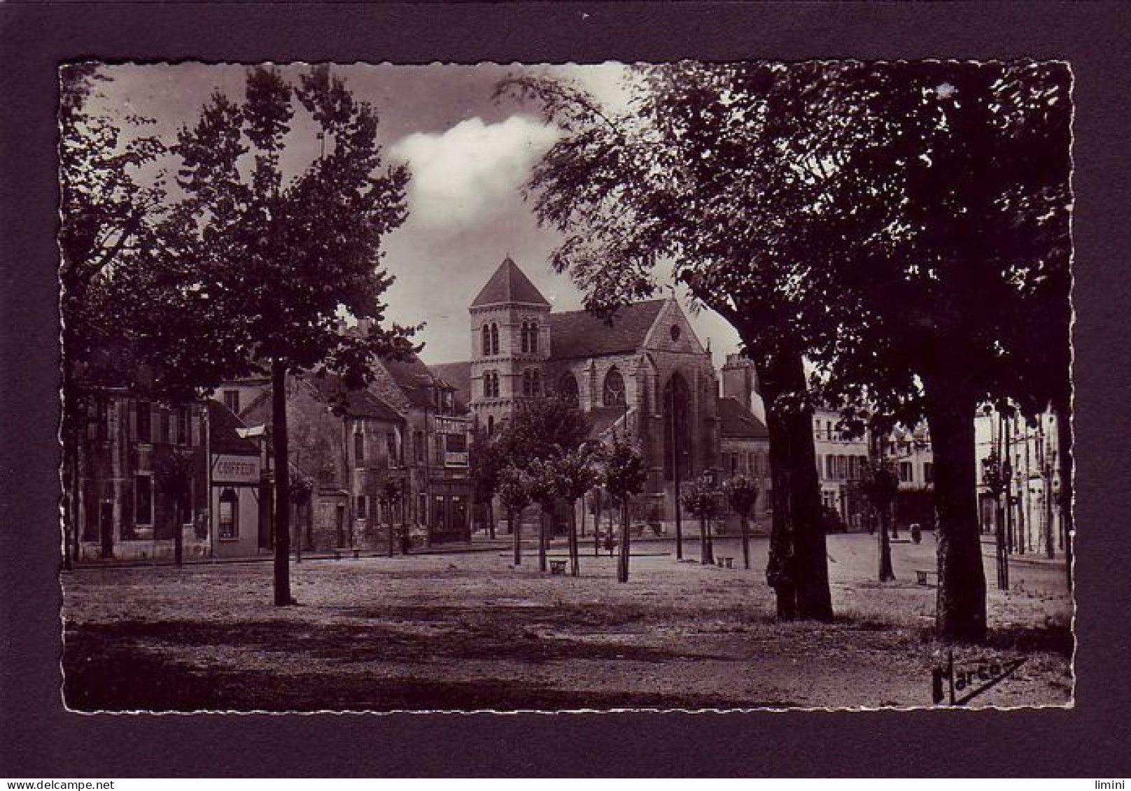 94 - SAINT-MAUR - LA PLACE D'ARMES ET L'ÉGLISE -  - Saint Maur Des Fosses