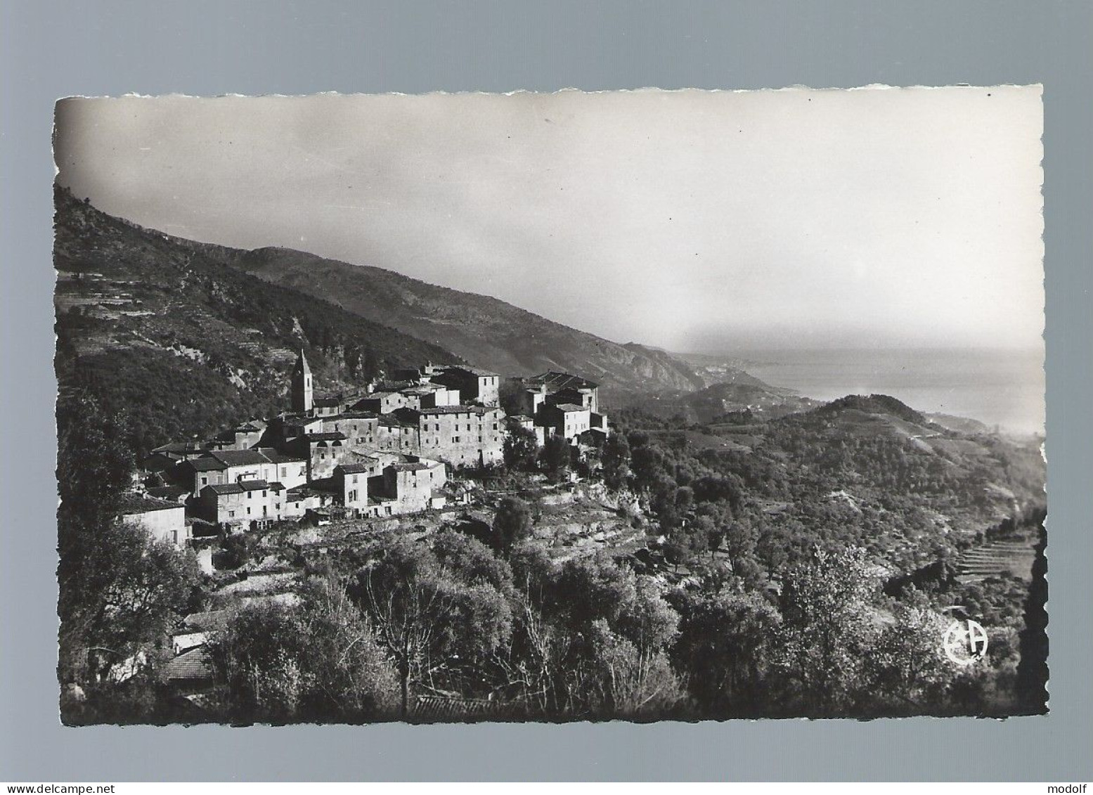 CPSM Dentelée - 06 - Gorbio - Vue Générale Et Pointe De Bordighiera (Italie) - Non Circulée - Sonstige & Ohne Zuordnung