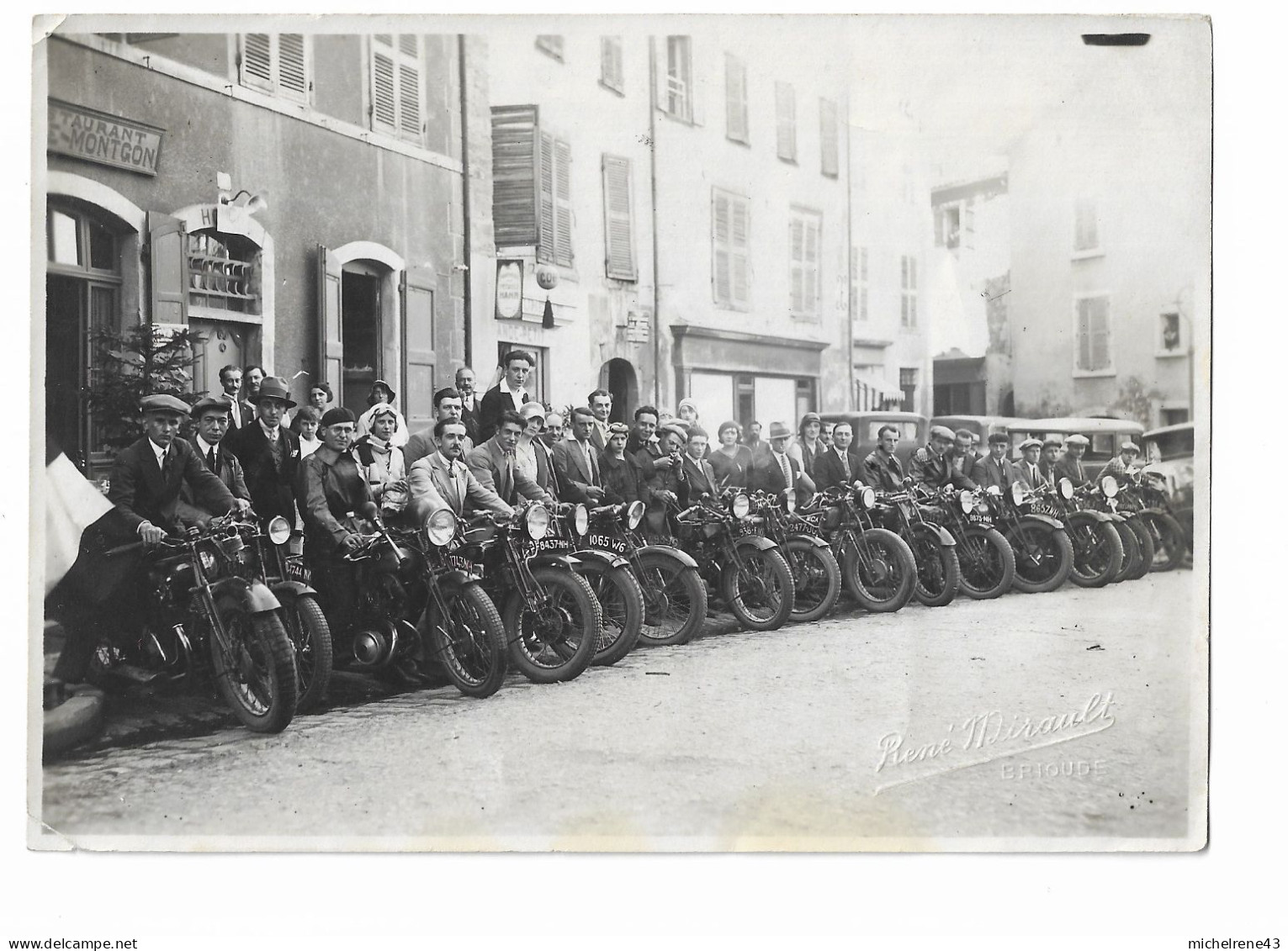 BRIOUDE ( Hte Loire ) - Rassemblement De MOTOS - Rue Du 4 Septembre - Photo  René MIRAULT - Brioude