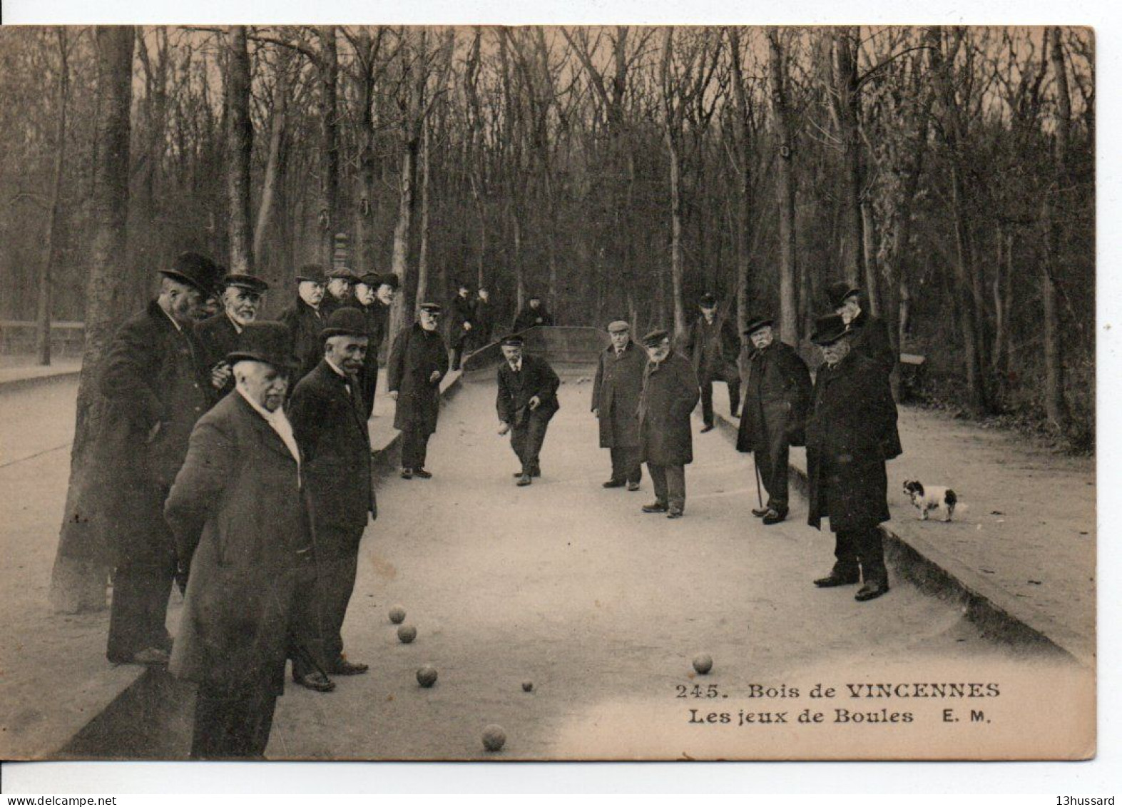Carte Postale Ancienne Paris - Bois De Vincennes. Les Jeux De Boules - Sports Et Loisirs - Arrondissement: 12