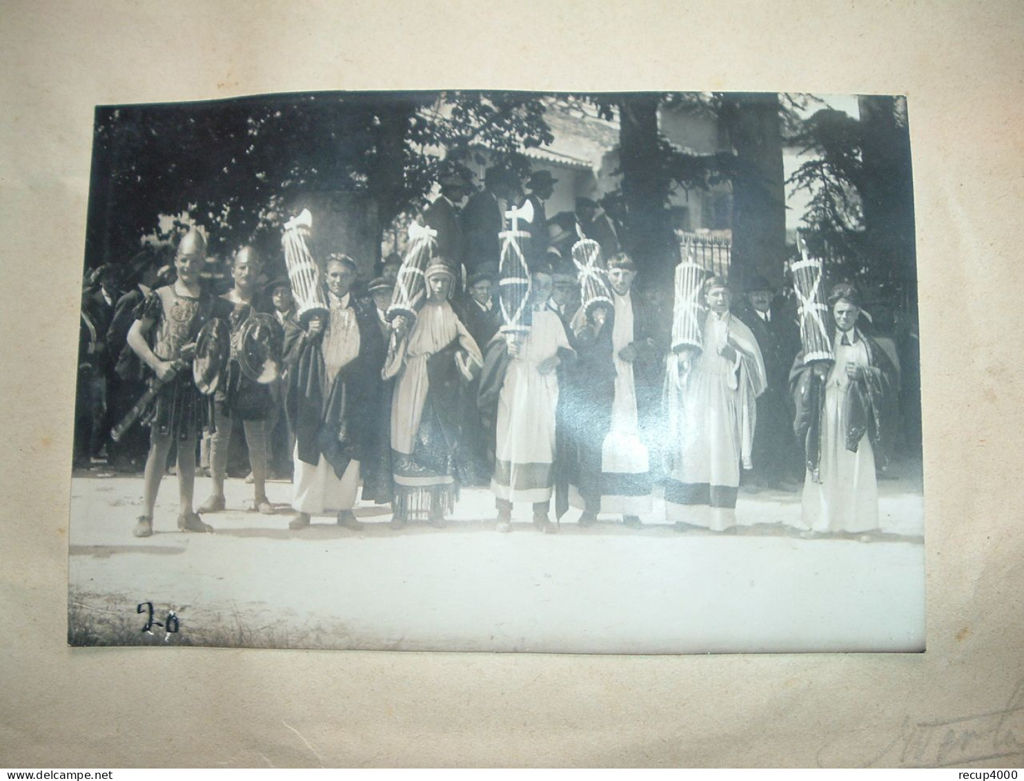 31 AURIAC SUR VENDINELLE album souvenir cavalcade 1927 photographe merlin toulouse  42 photos   42scans