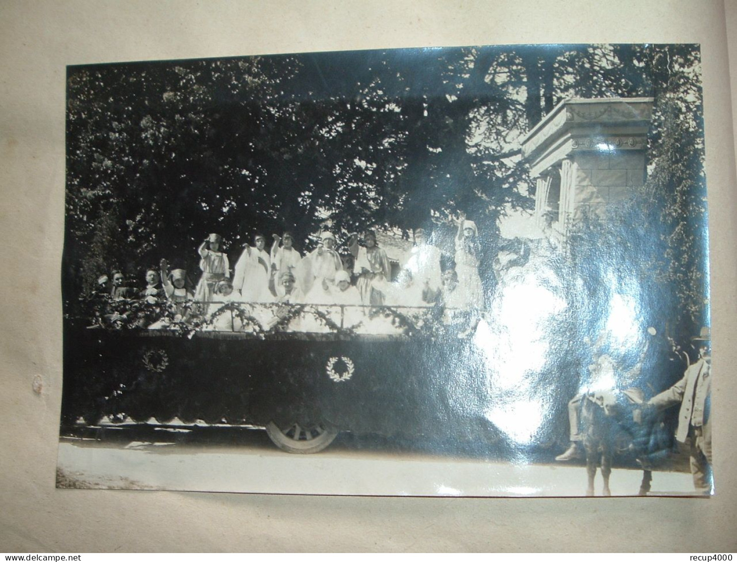 31 AURIAC SUR VENDINELLE album souvenir cavalcade 1927 photographe merlin toulouse  42 photos   42scans