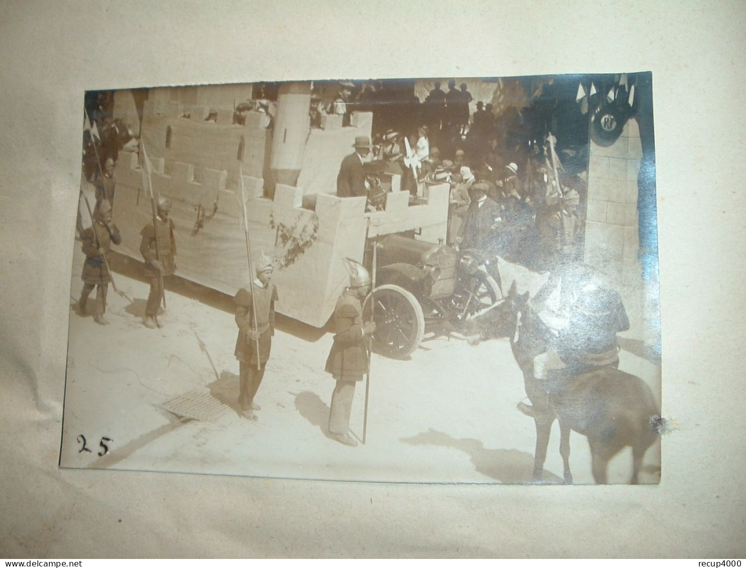 31 AURIAC SUR VENDINELLE album souvenir cavalcade 1927 photographe merlin toulouse  42 photos   42scans