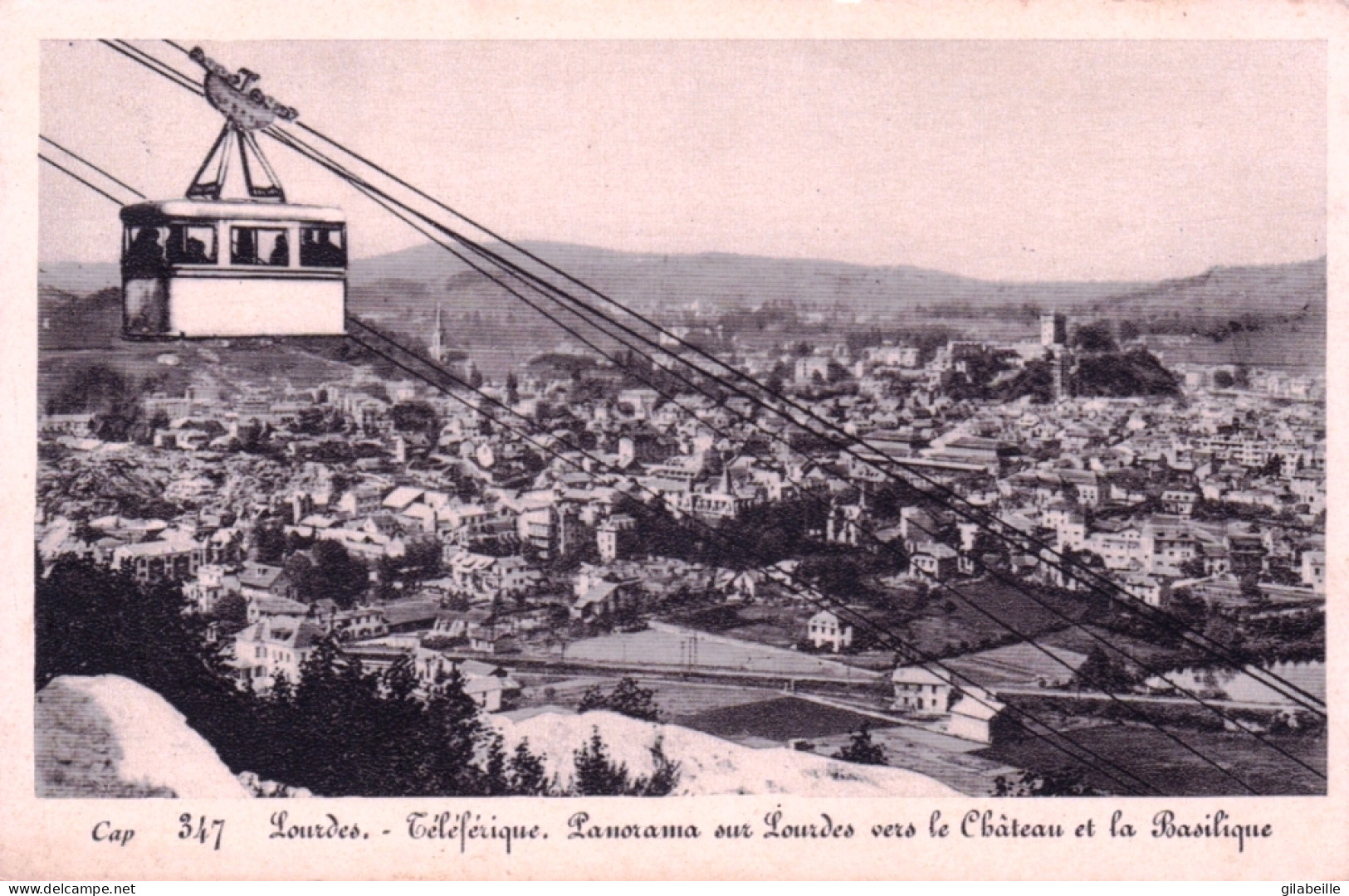 65 - LOURDES - Téléférique - Panorama Sur Lourdes Vers Le Chateau Et La Basilique - Lourdes